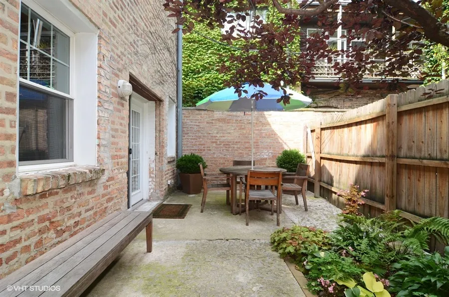 1725 N FERN CT 60614-1725 Coach House-Chicago-IL