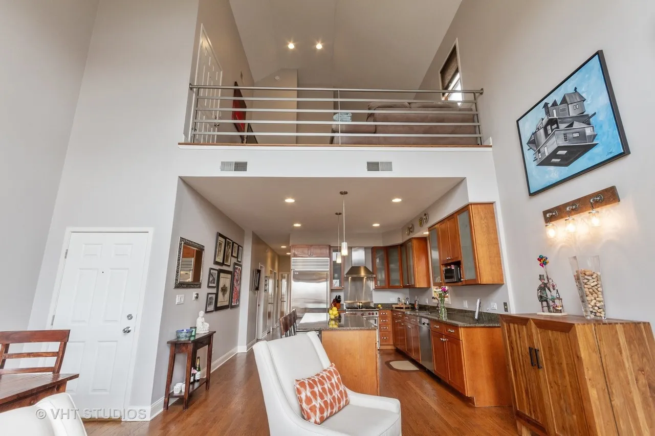 1343 N MOHAWK ST 60610-Attached Single Family, 1/2 Duplex, Penthouse-unit#03-S-Chicago-IL