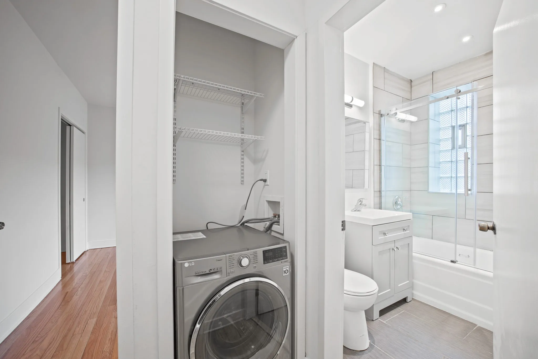 6200 N HOYNE AVE 60659-The Hoyne North Apartments-unit#02-B-Chicago-IL