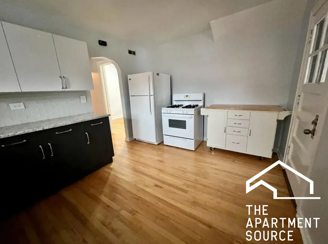 2015 N HONORE ST 60614-unit#2-Chicago-IL