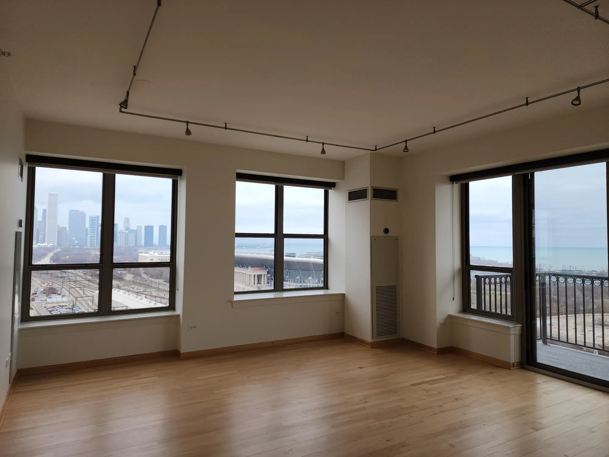 1717 S PRAIRIE AVE 60616-unit#1901-Chicago-IL