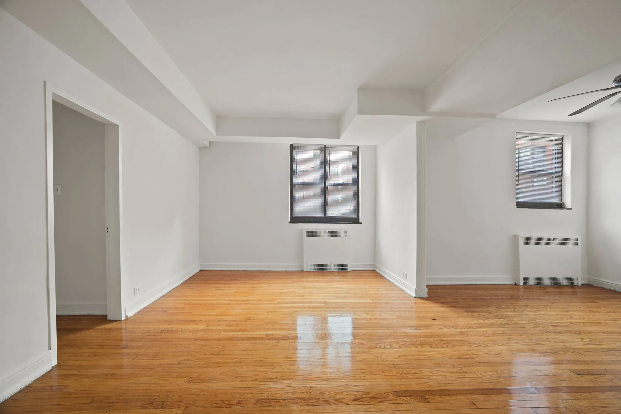 6200 N HOYNE AVE 60659-The Hoyne North Apartments-unit#02-B-Chicago-IL