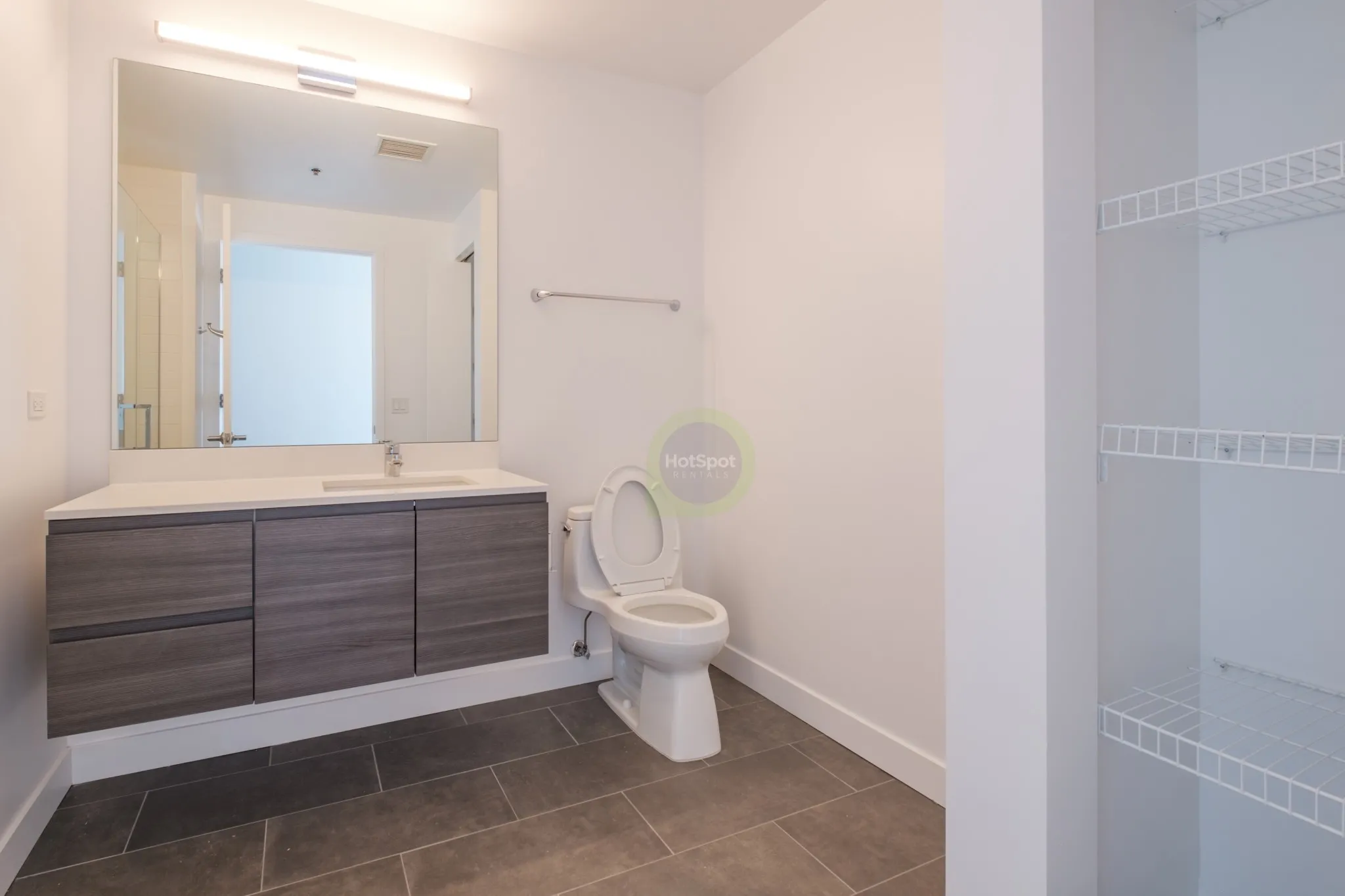 221 W HUBBARD ST 60654-Luxury-unit#810-Chicago-IL