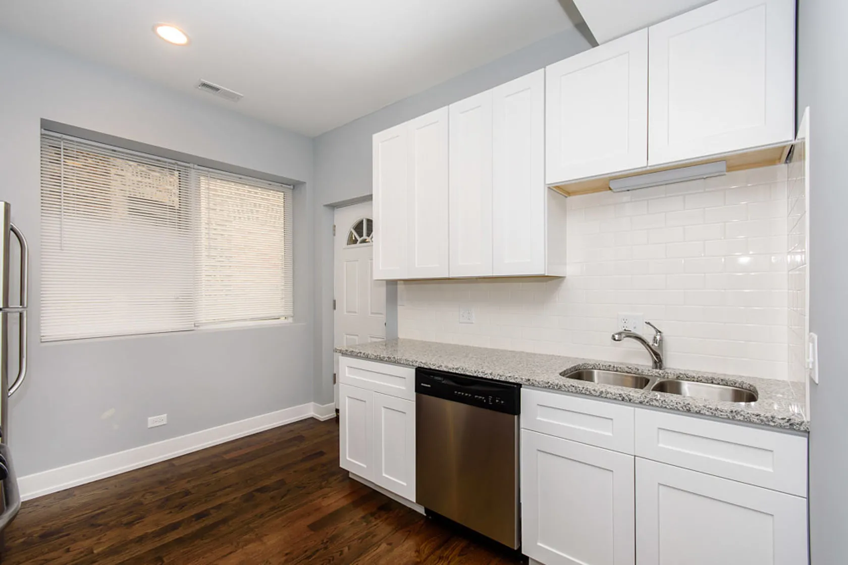 2645 N WASHTENAW AVE 60647-unit#3F-Chicago-IL