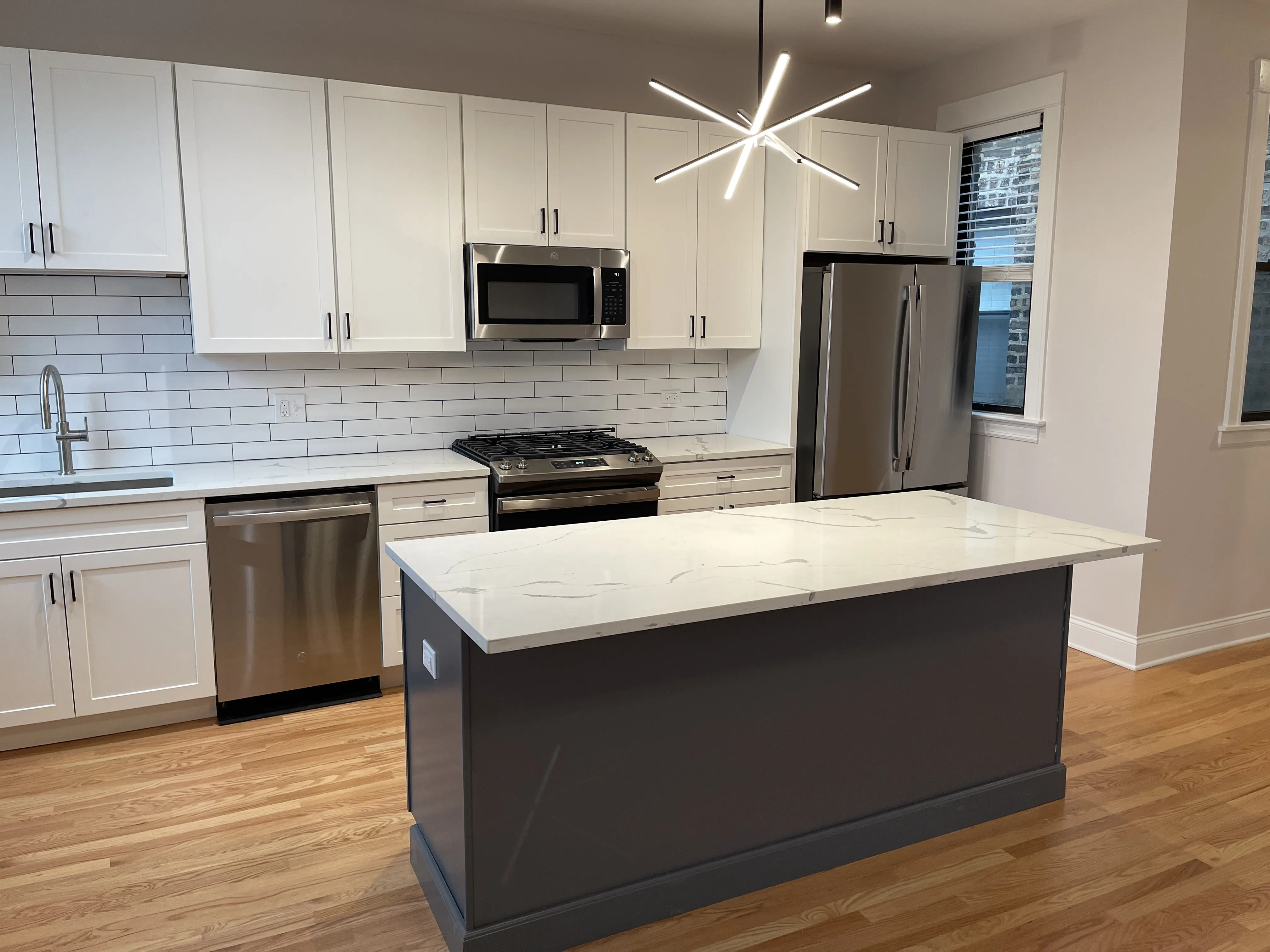 3748 N RACINE AVE 60613-unit#Apt 1-Chicago-IL