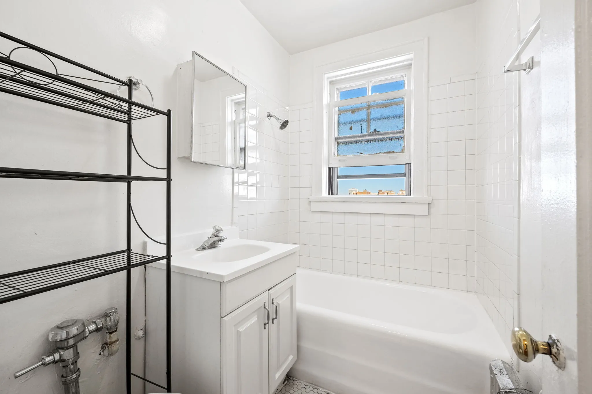 5633 N KENMORE AVE 60660-Kenmore Rental Apartments-unit#023-A-Chicago-IL