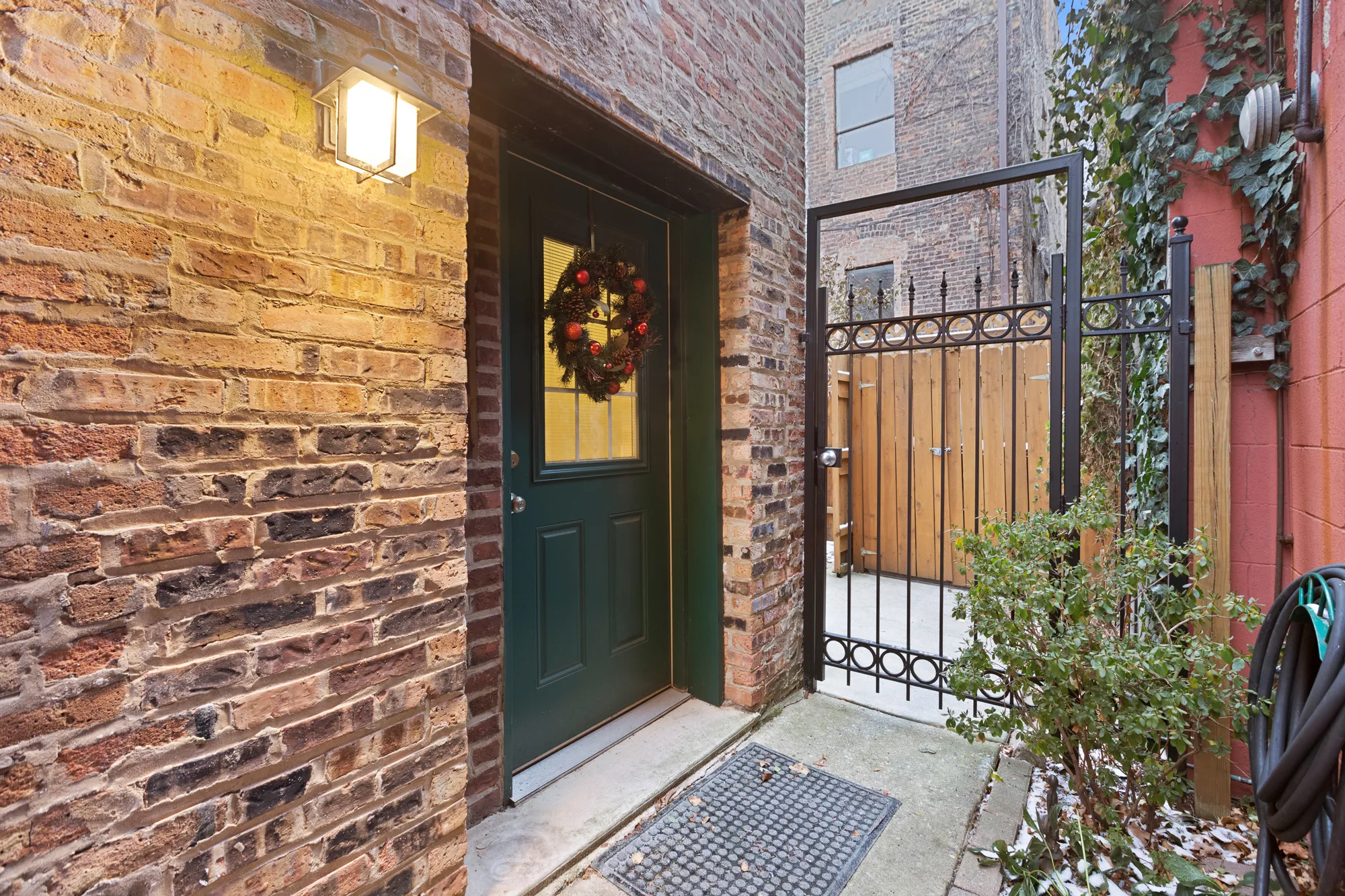 1725 N FERN CT 60614-1725 Coach House-Chicago-IL