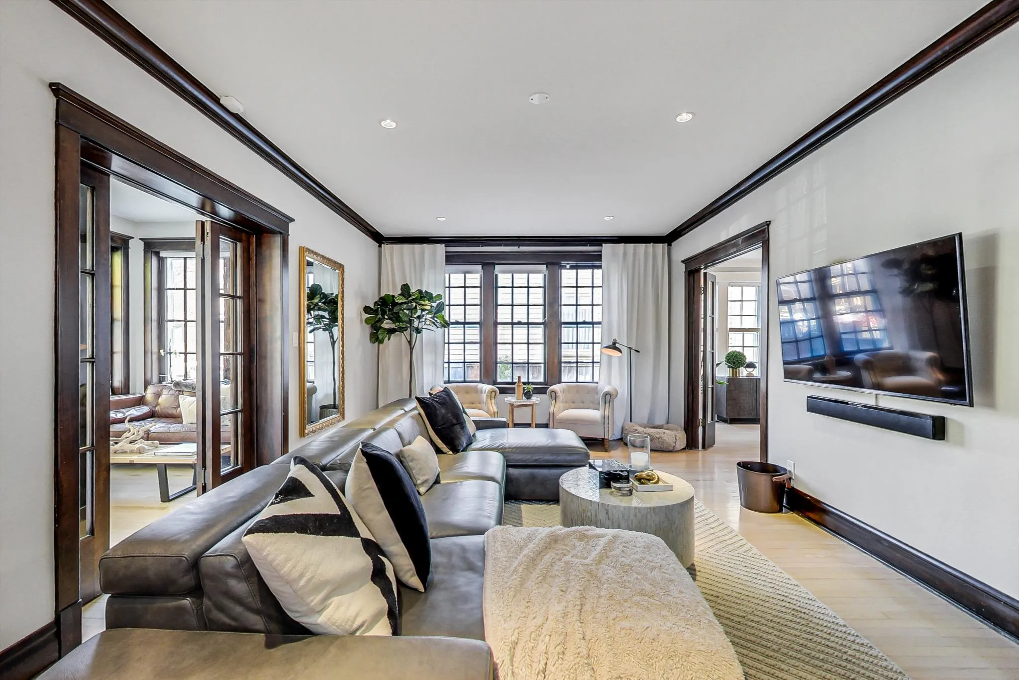 2550 N KIMBALL AVE 60647-Chicago-IL