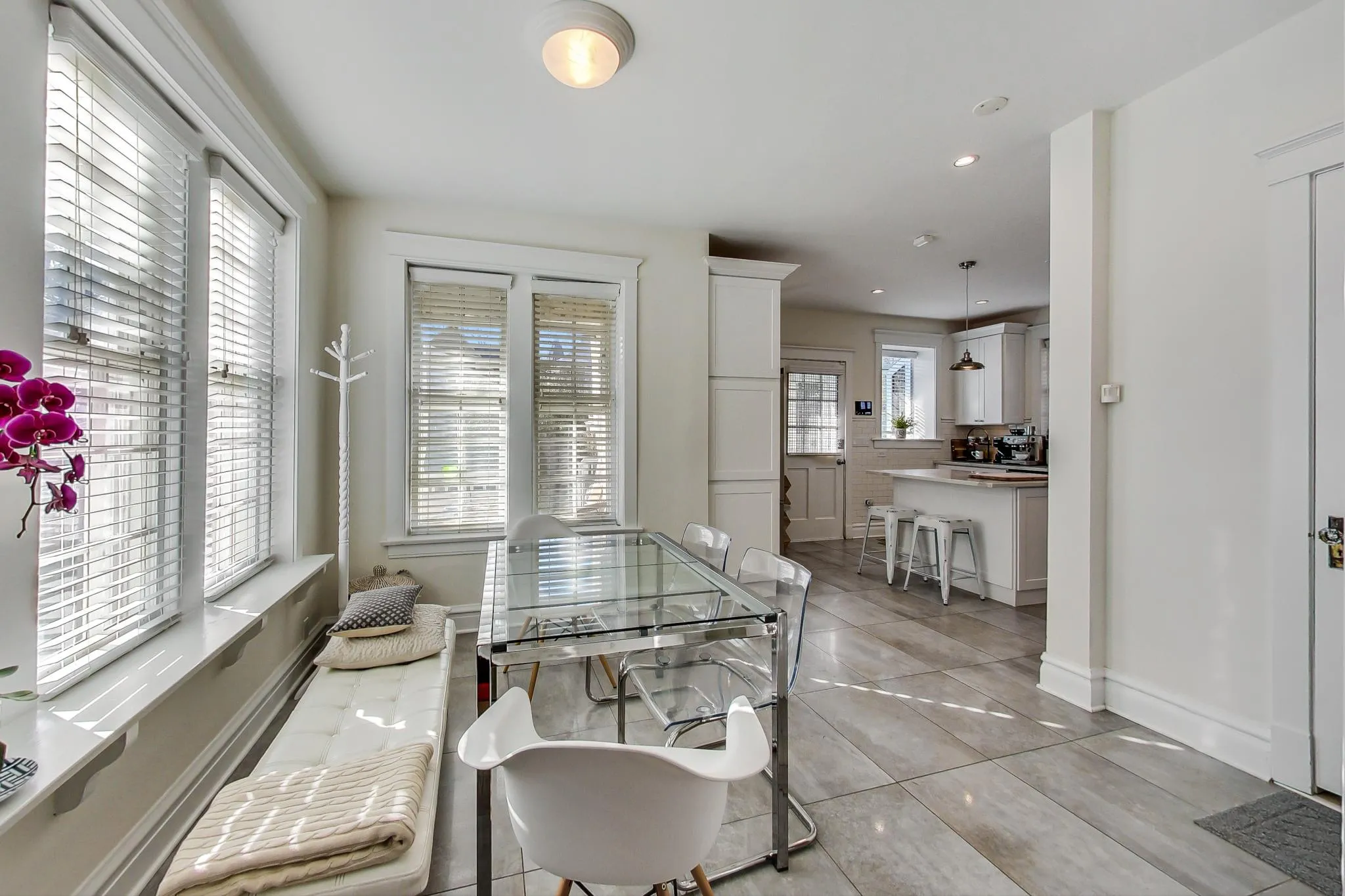 2550 N KIMBALL AVE 60647-Chicago-IL