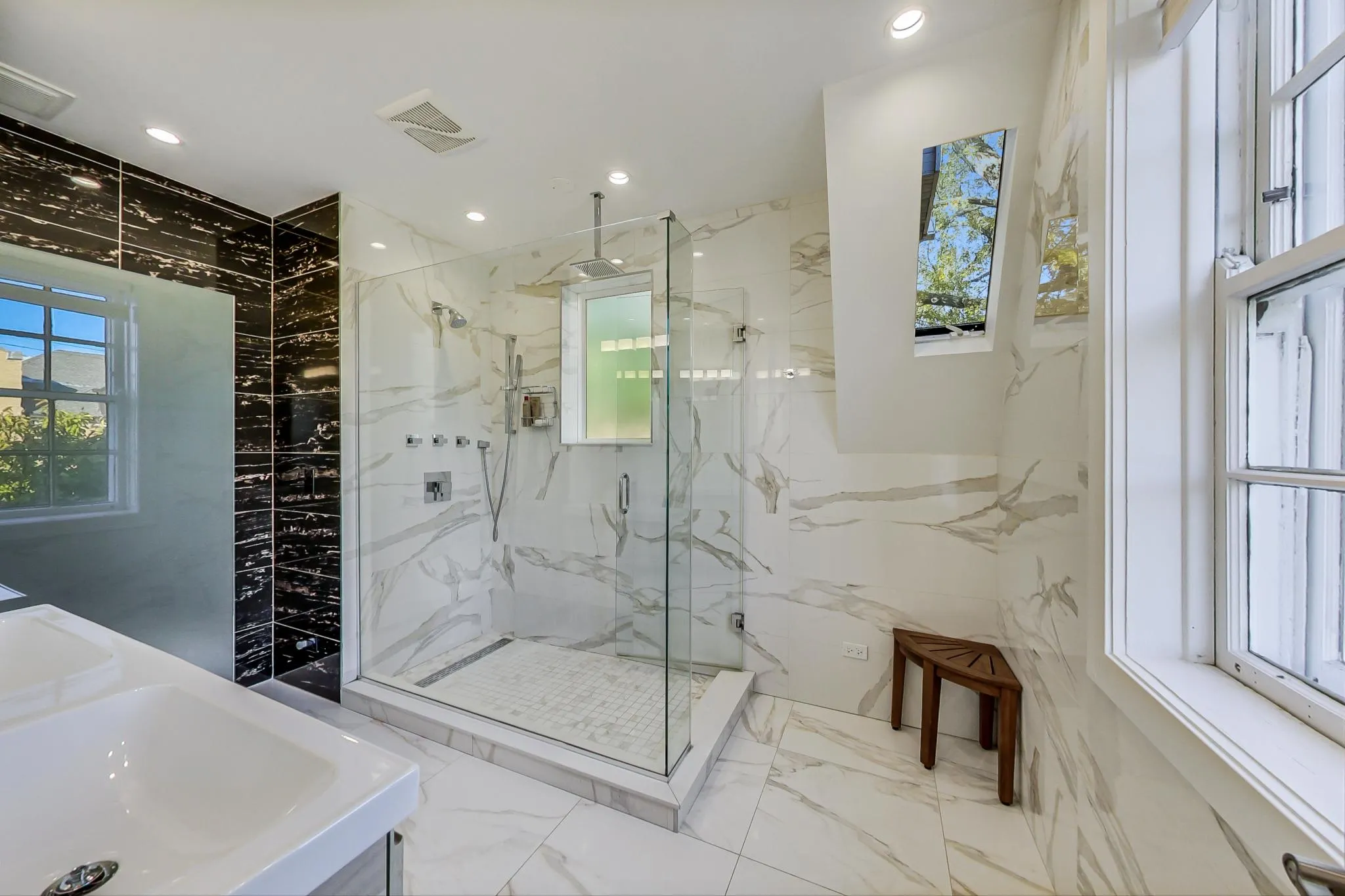 2550 N KIMBALL AVE 60647-Chicago-IL