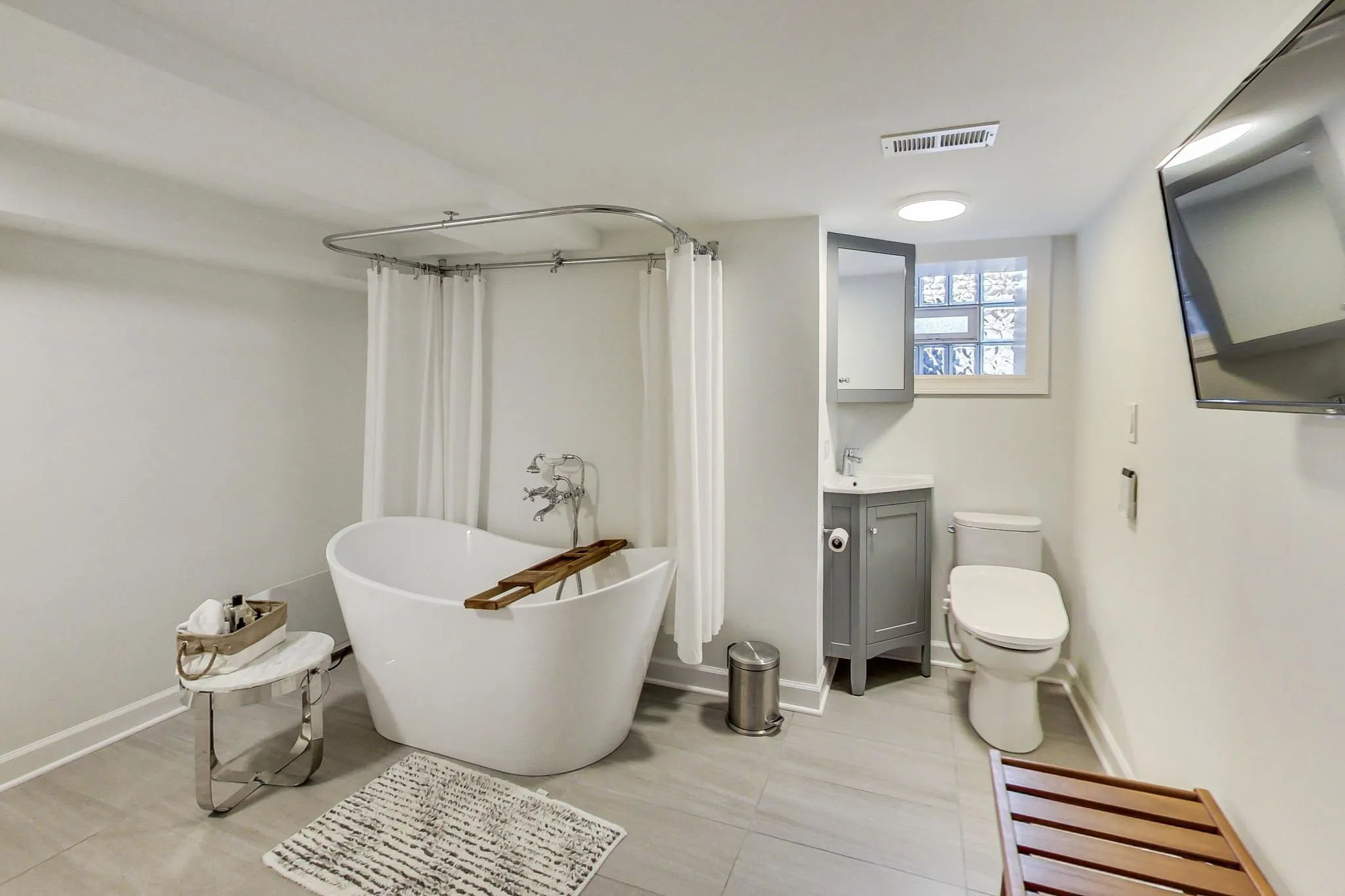 2550 N KIMBALL AVE 60647-Chicago-IL