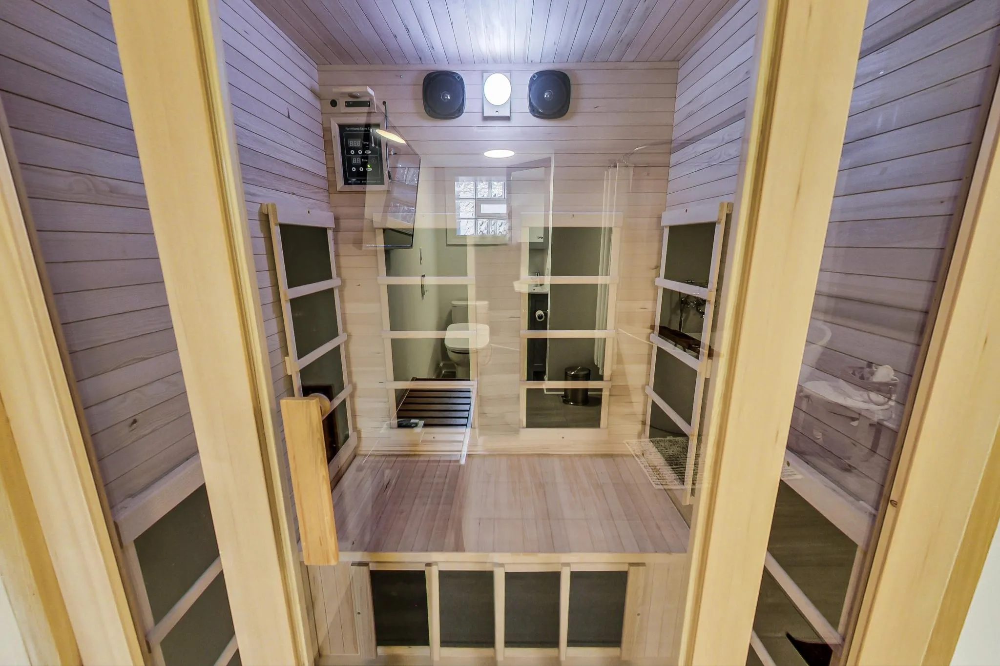 2550 N KIMBALL AVE 60647-Chicago-IL