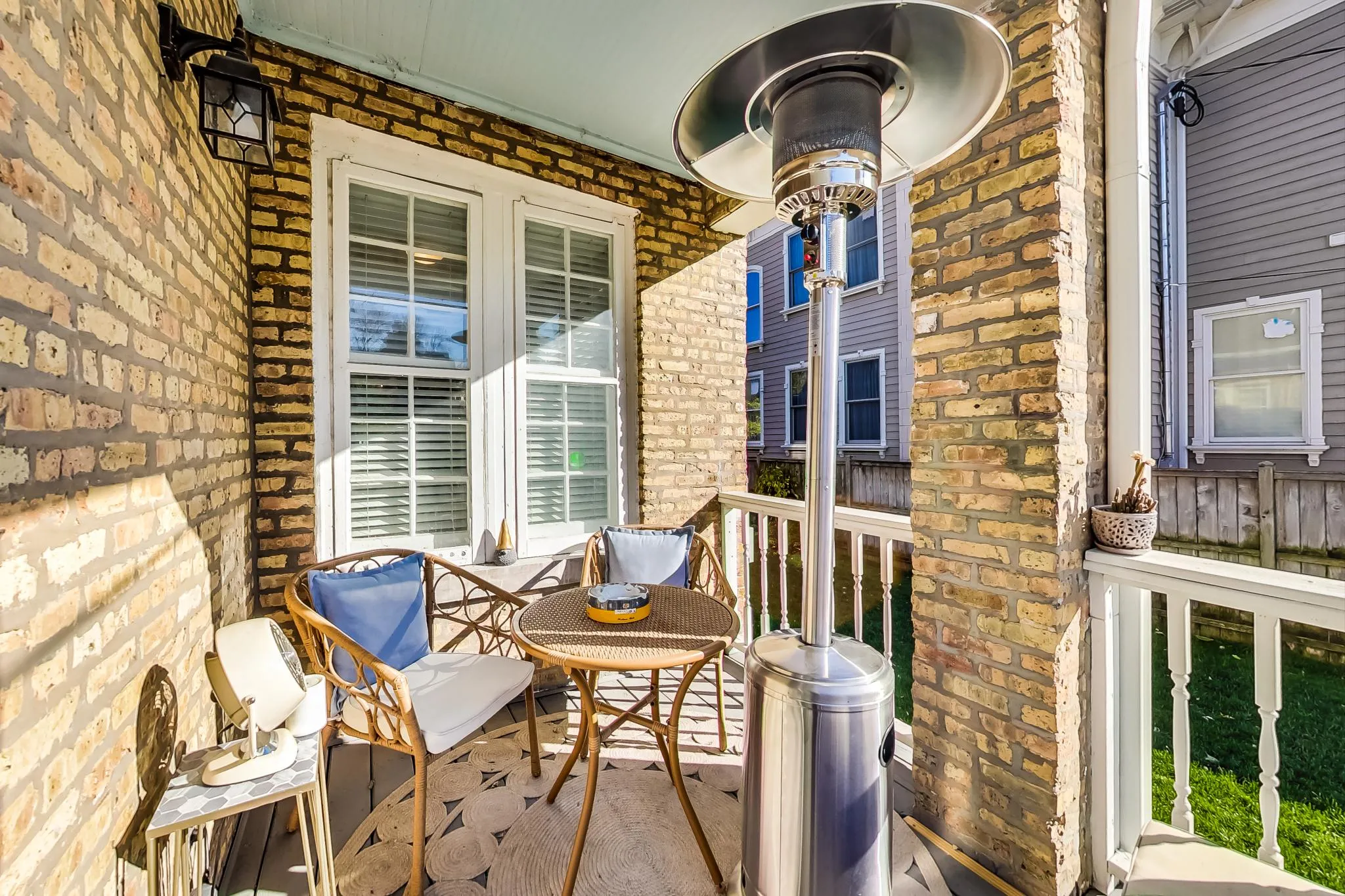 2550 N KIMBALL AVE 60647-Chicago-IL