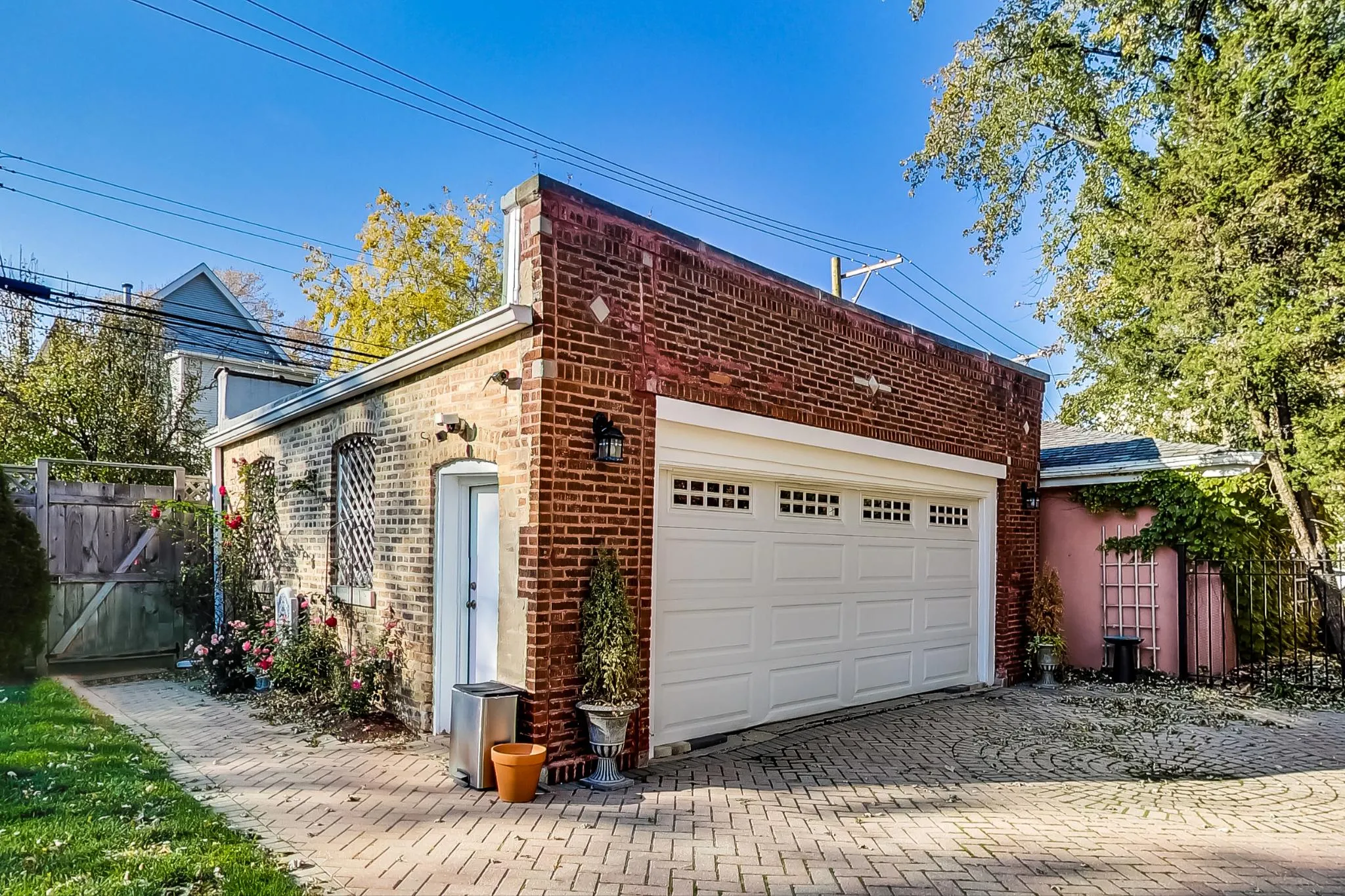 2550 N KIMBALL AVE 60647-Chicago-IL