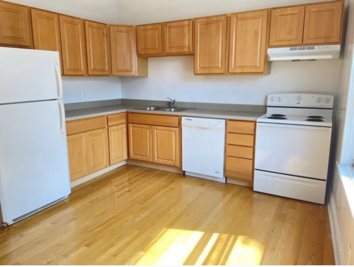 670 W SHERIDAN RD 60613-unit#2-Chicago-IL