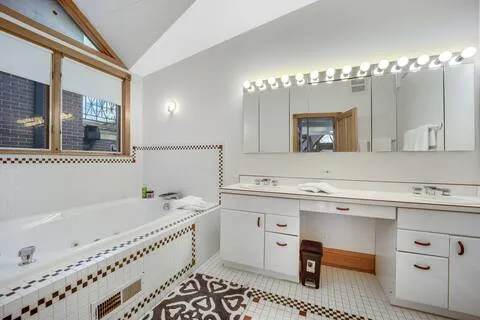 1446 W GRACE ST 60613-unit#2-Chicago-IL