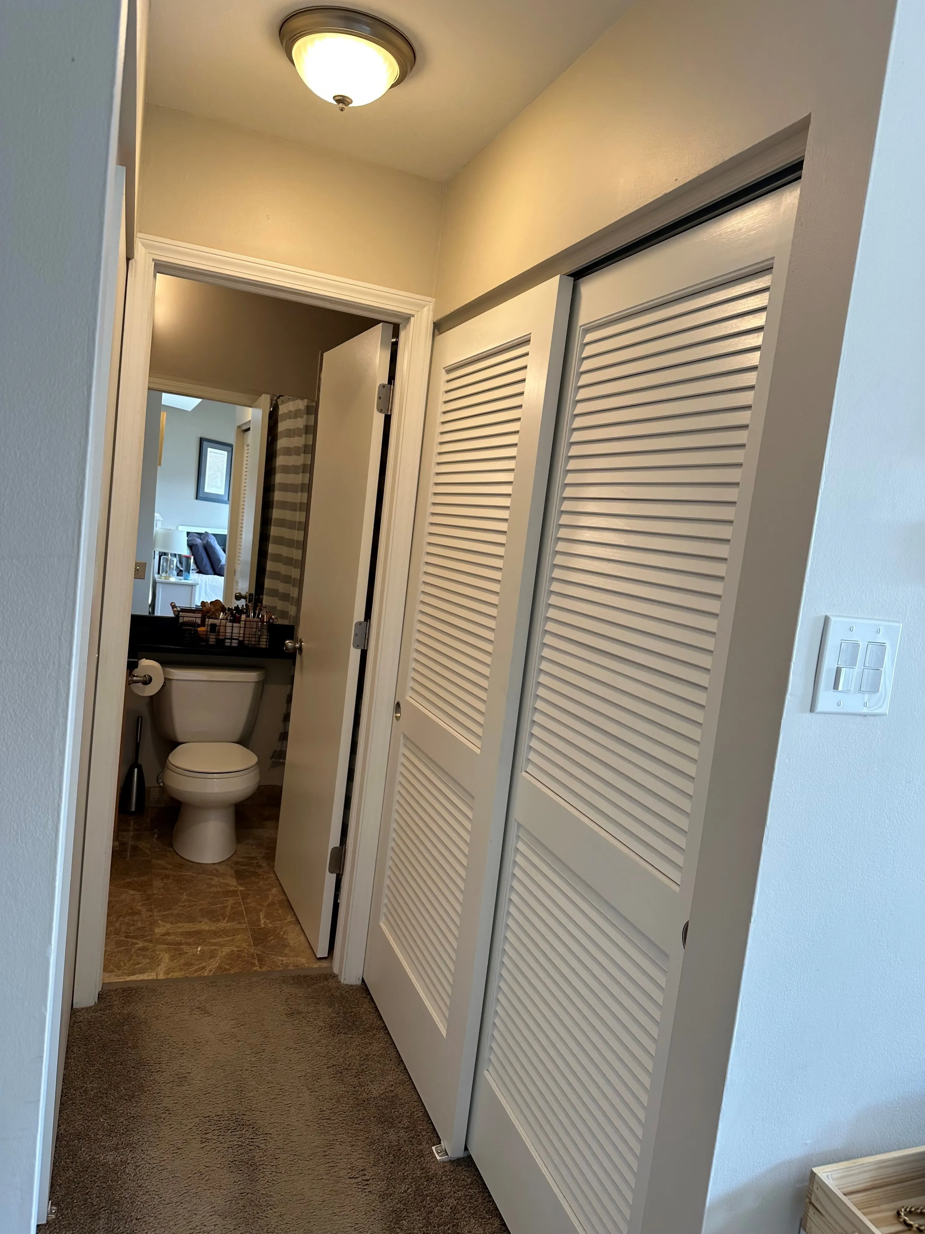 3158 N CLARK ST 60657-Belmont Court-unit#H2F-Chicago-IL