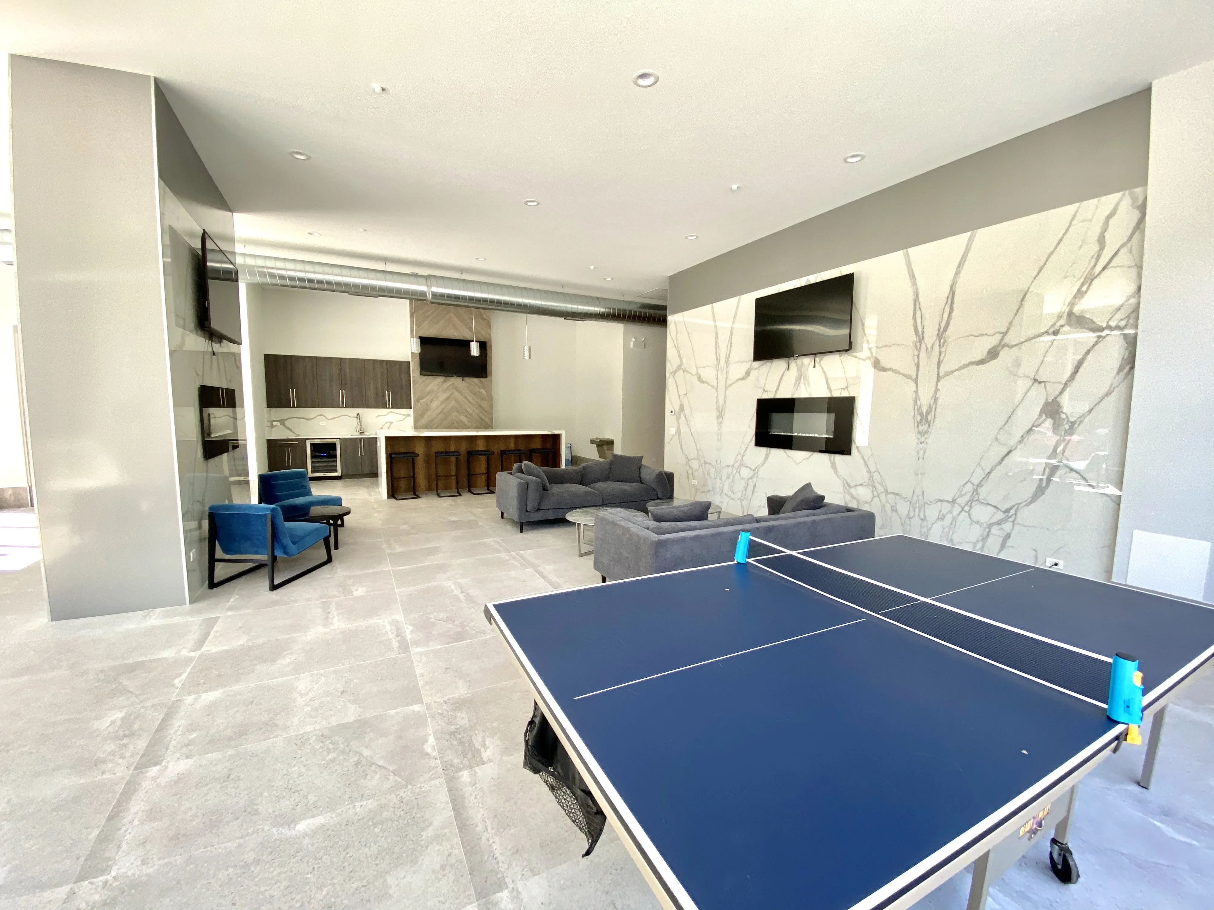 1957 N FAIRFIELD AVE 60647-unit#2I-Chicago-IL