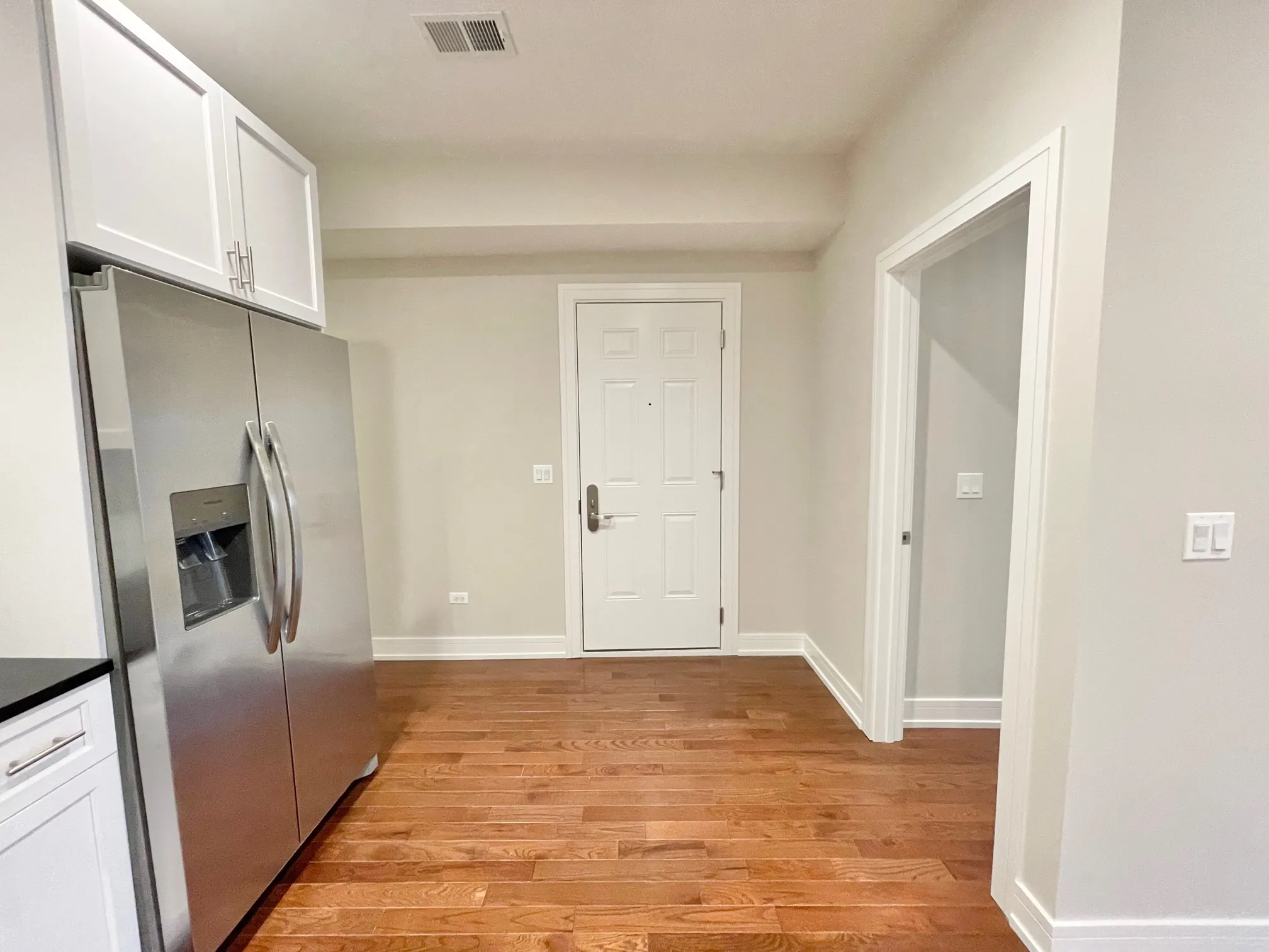 4641 N MALDEN ST 60640-Malden Apartments-unit#1-Chicago-IL