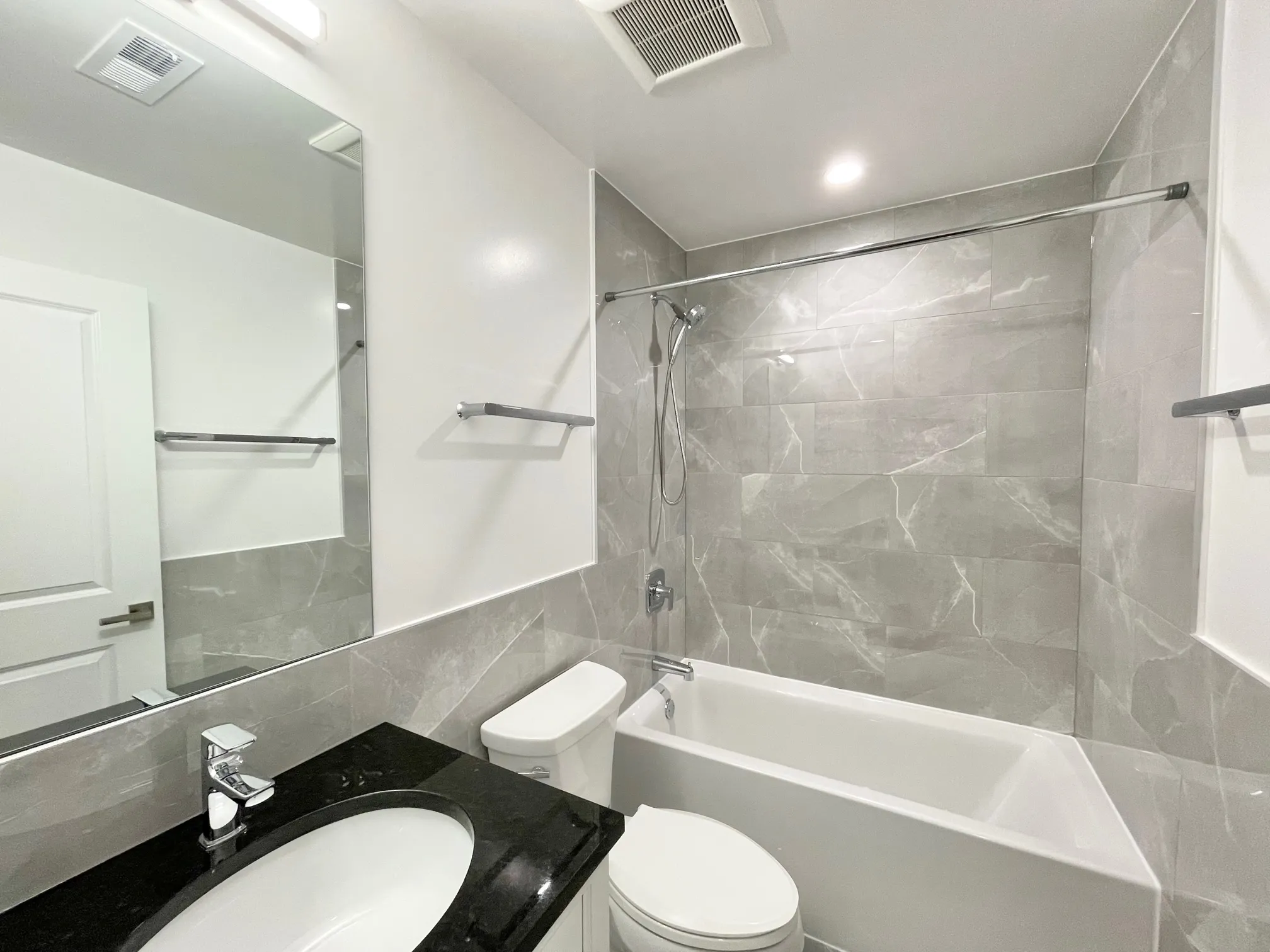 4641 N MALDEN ST 60640-Malden Apartments-unit#1-Chicago-IL