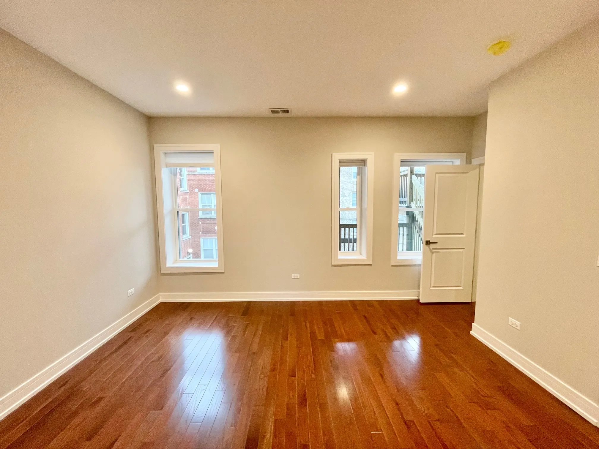 4641 N MALDEN ST 60640-Malden Apartments-unit#1-Chicago-IL
