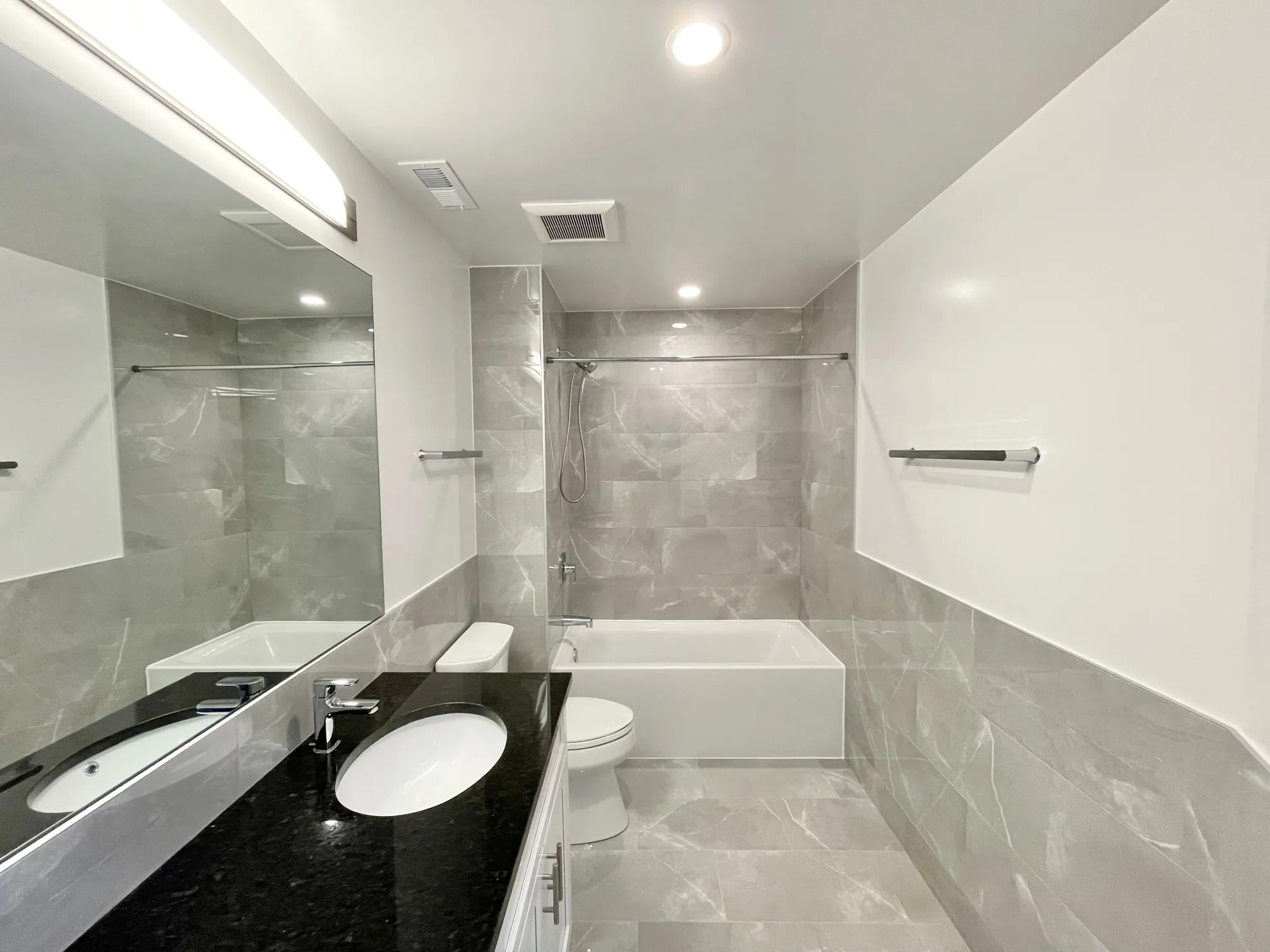 4641 N MALDEN ST 60640-Malden Apartments-unit#1-Chicago-IL