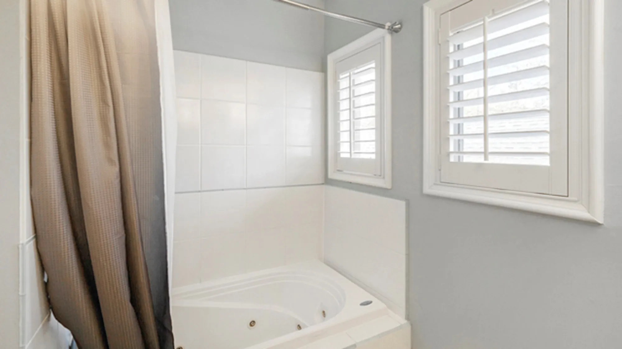 1610 N LARRABEE ST 60614-Townhome-unit#TOWNH-Chicago-IL