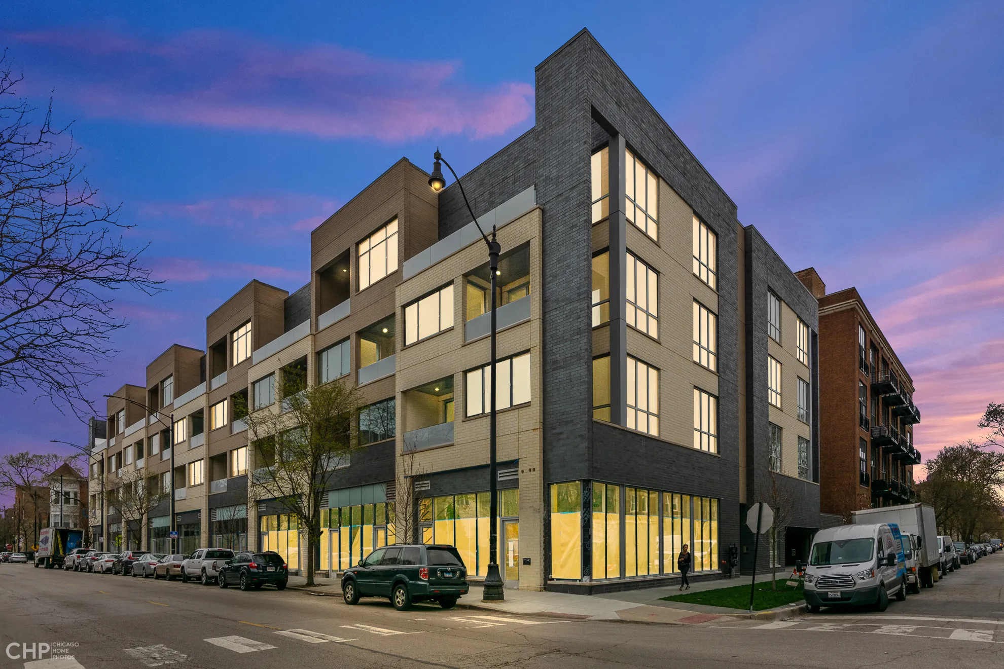 1957 N FAIRFIELD AVE 60647-unit#2I-Chicago-IL