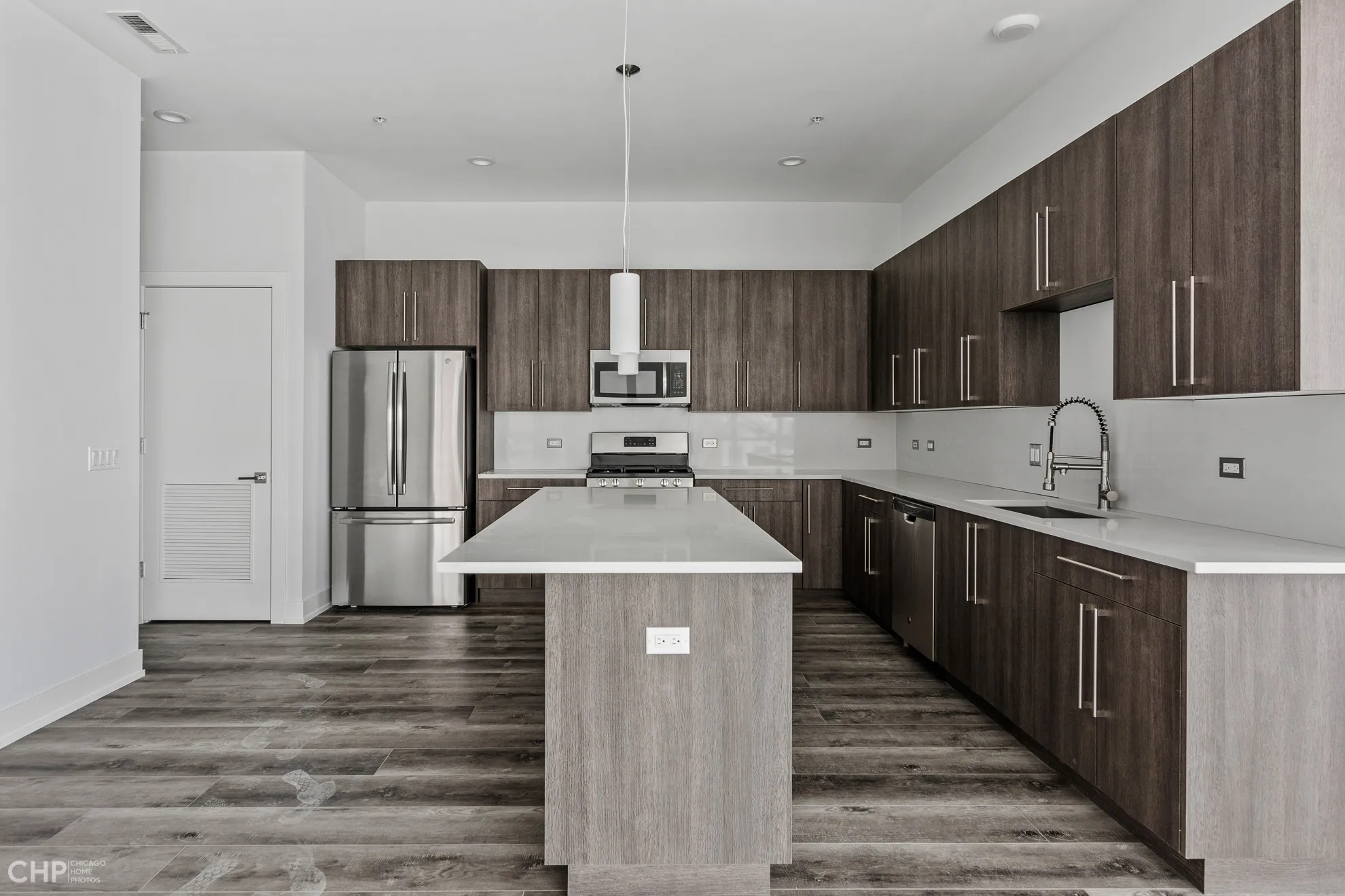 1957 N FAIRFIELD AVE 60647-unit#2I-Chicago-IL