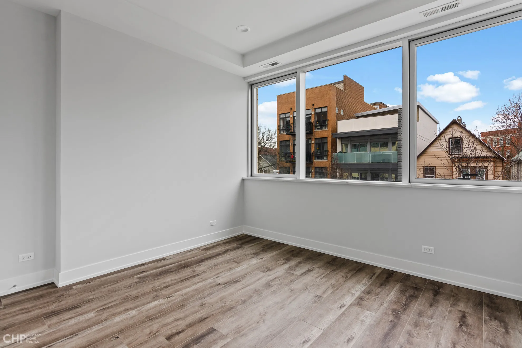 1957 N FAIRFIELD AVE 60647-unit#2I-Chicago-IL