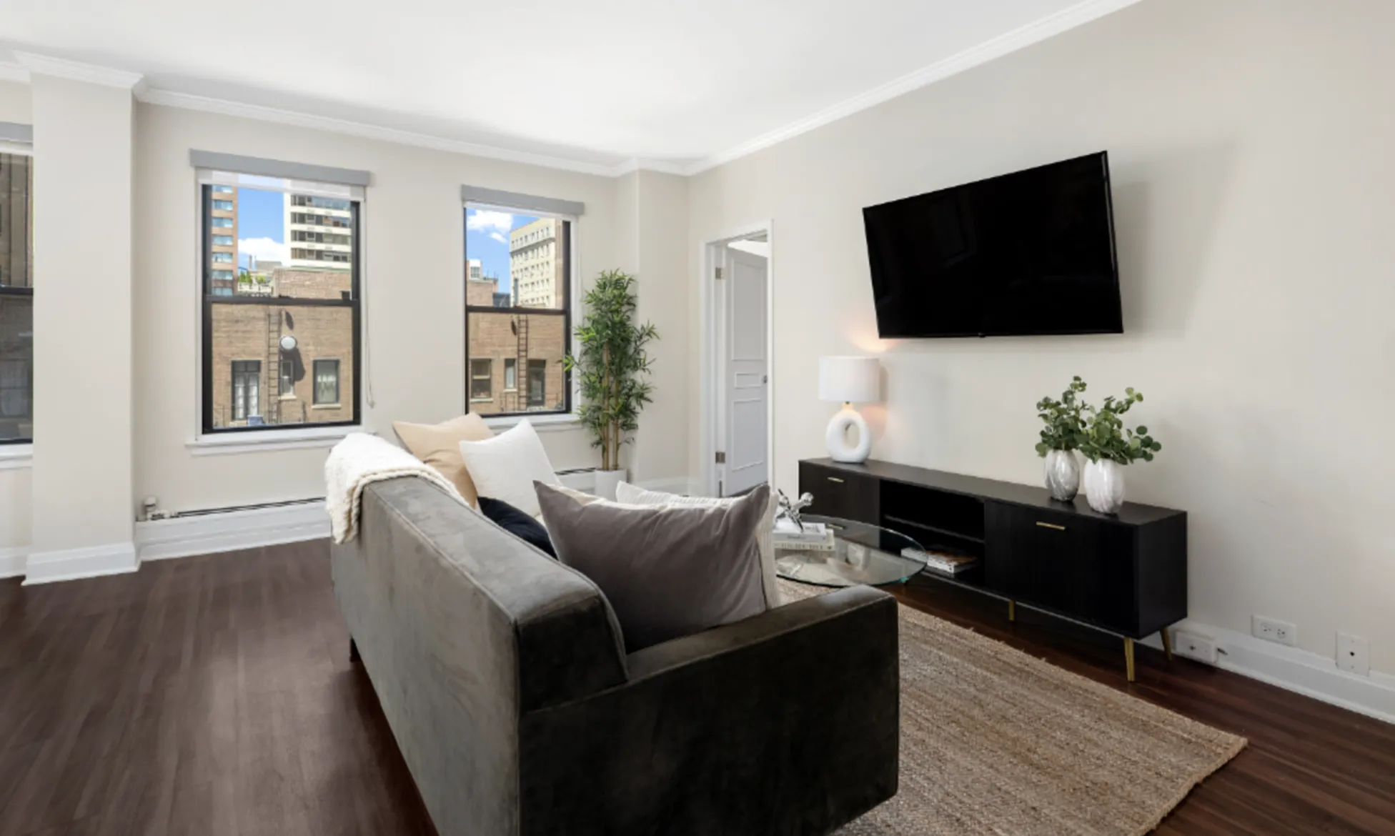 200 E CHESTNUT 60611-The Seneca-unit#322-Chicago-IL