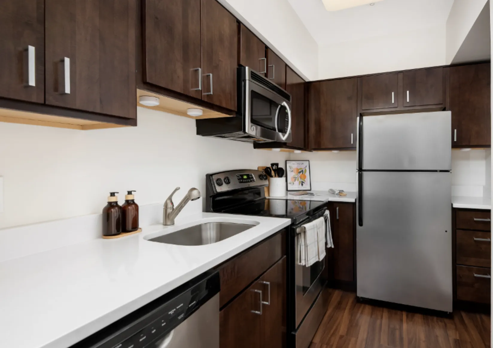 200 E CHESTNUT 60611-The Seneca-unit#322-Chicago-IL
