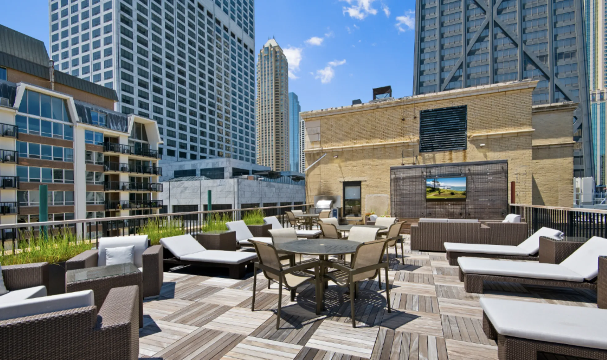 200 E CHESTNUT 60611-The Seneca-unit#322-Chicago-IL