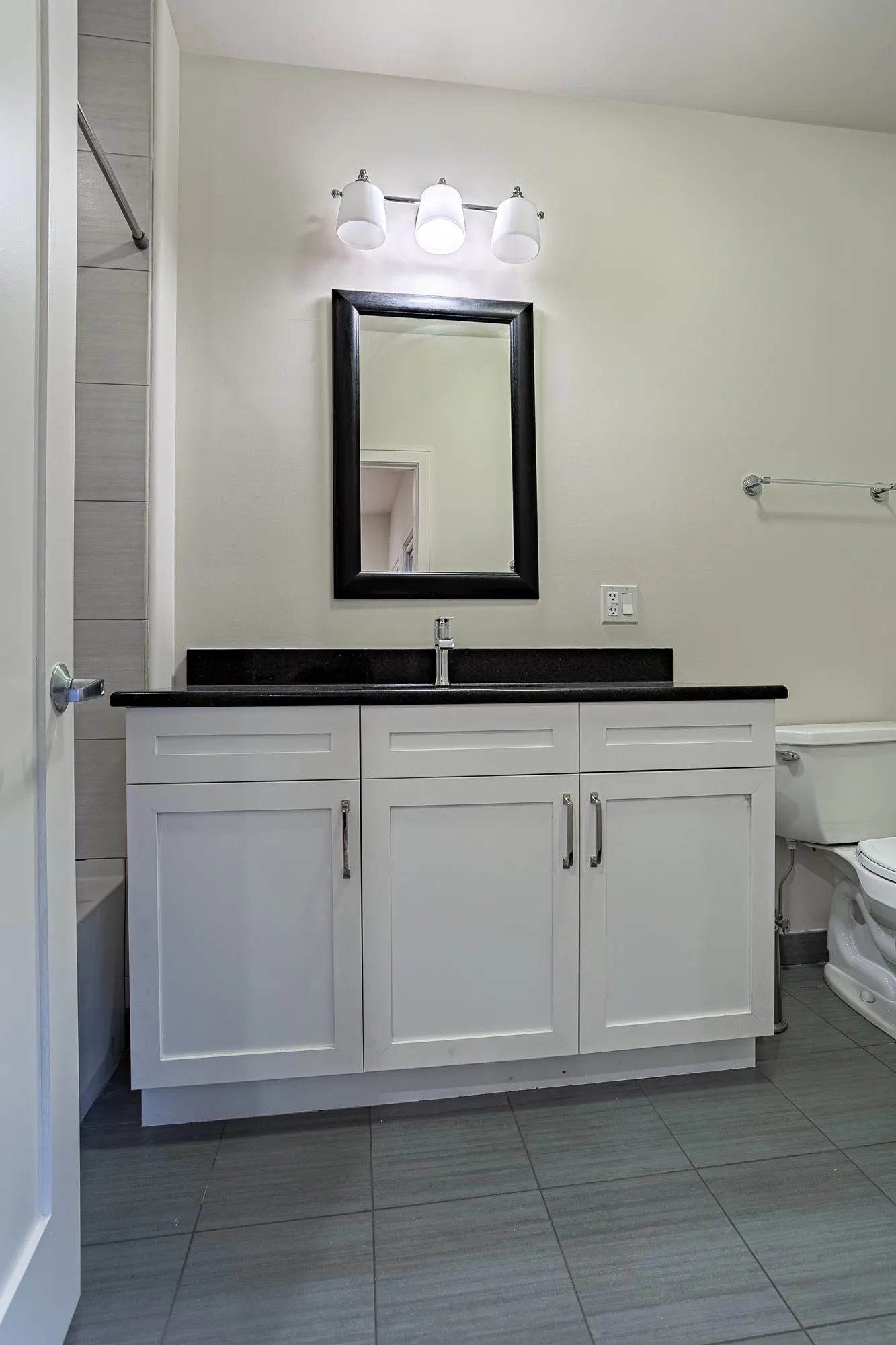 2100  GREENWOOD ST 60201-unit#0202-Evanston-IL