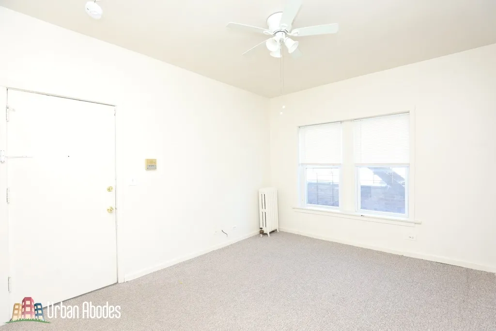 3957 W IRVING PARK RD 60618-unit#206-Chicago-IL