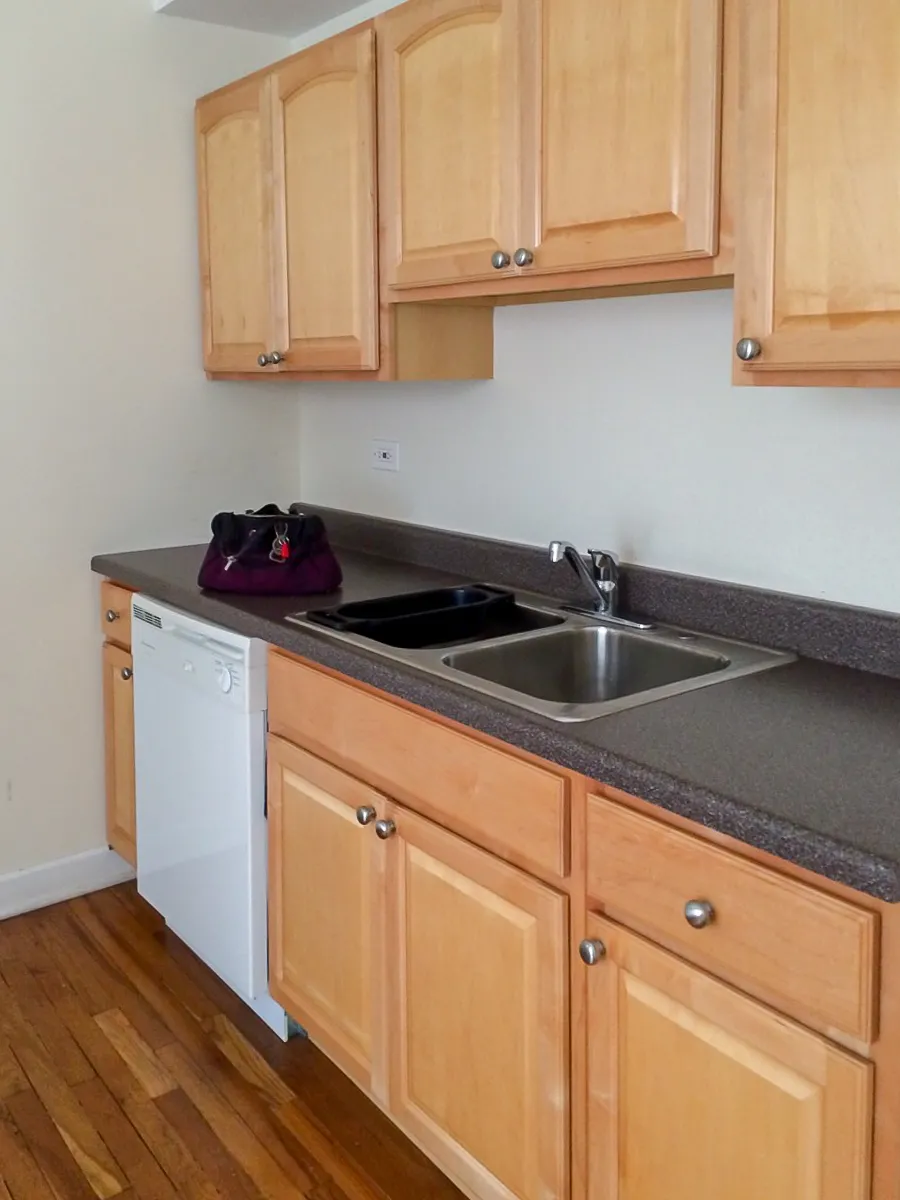 3521 N BROADWAY AVE 60657-unit#1E-Chicago-IL