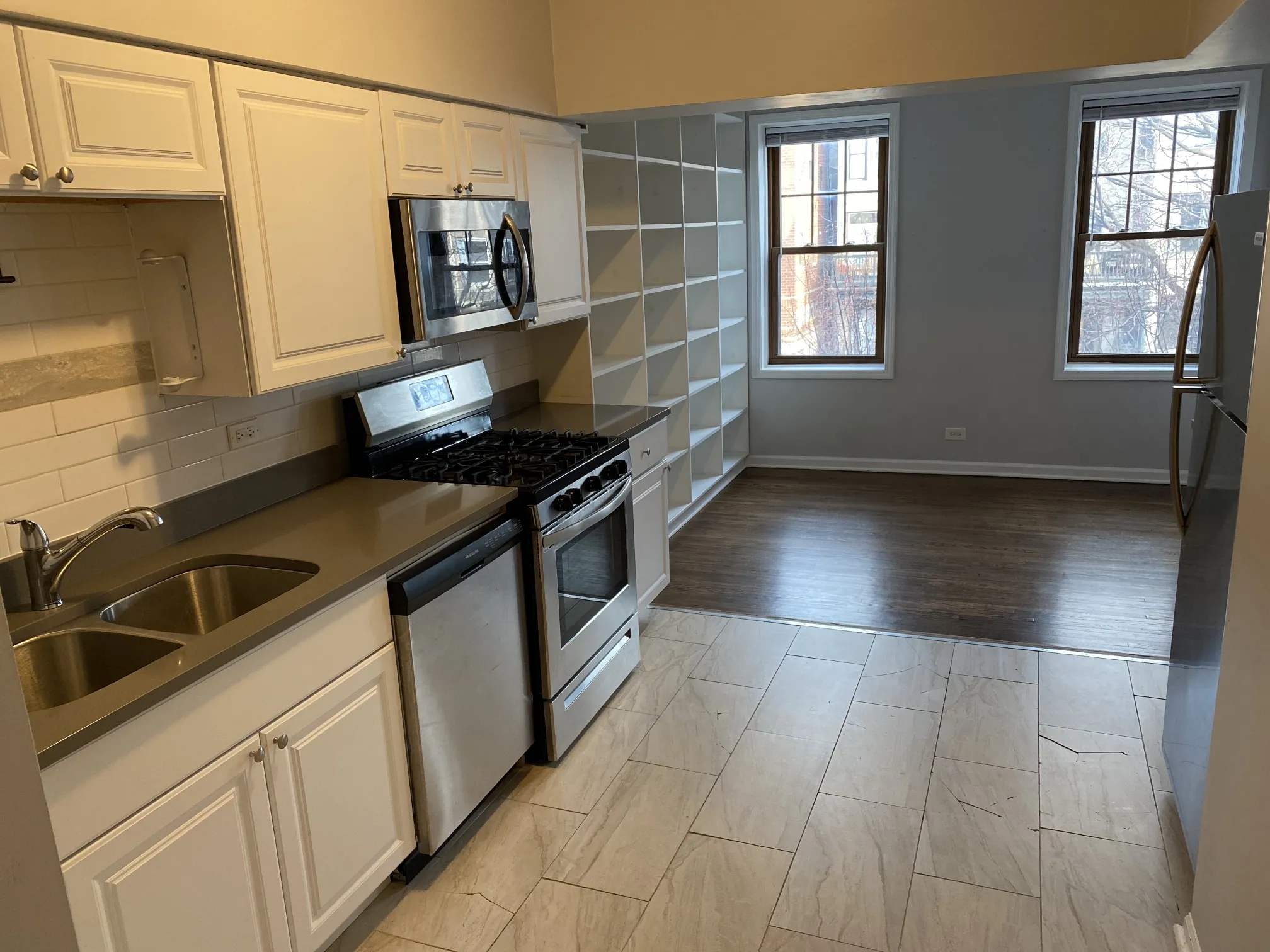 3708 N SHEFFIELD AVE 60613-unit#301-Chicago-IL