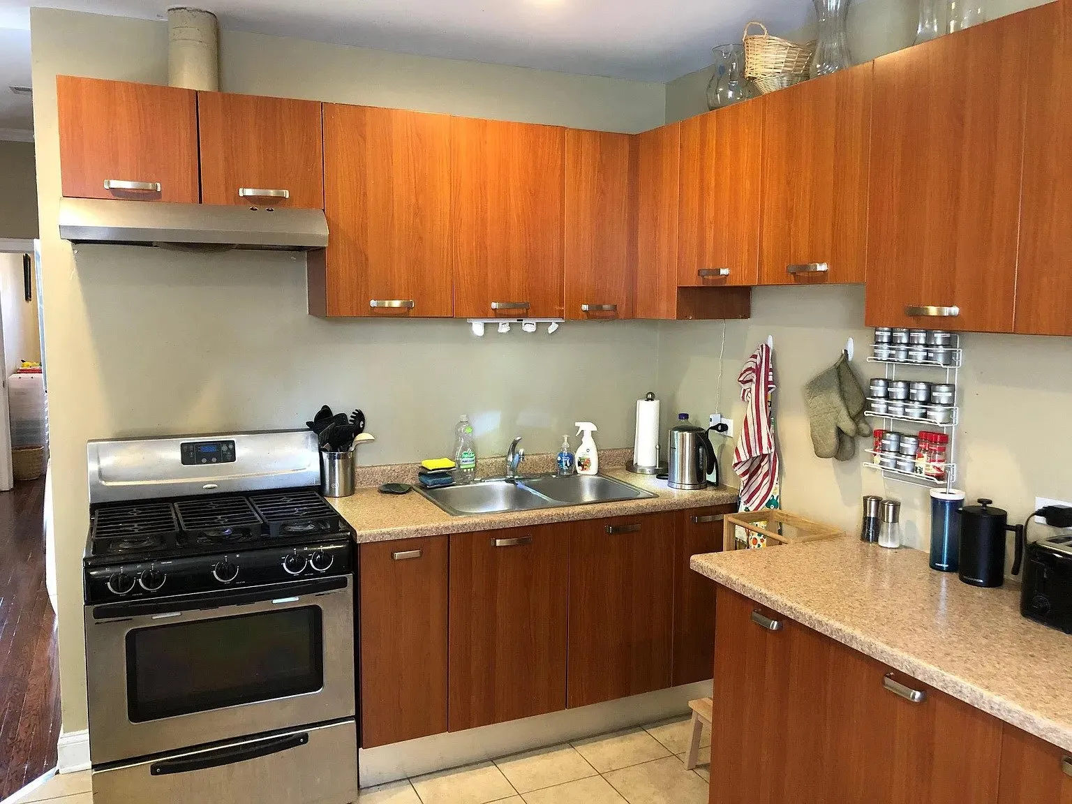 5700 N CLARK ST 60660-unit#2-Chicago-IL