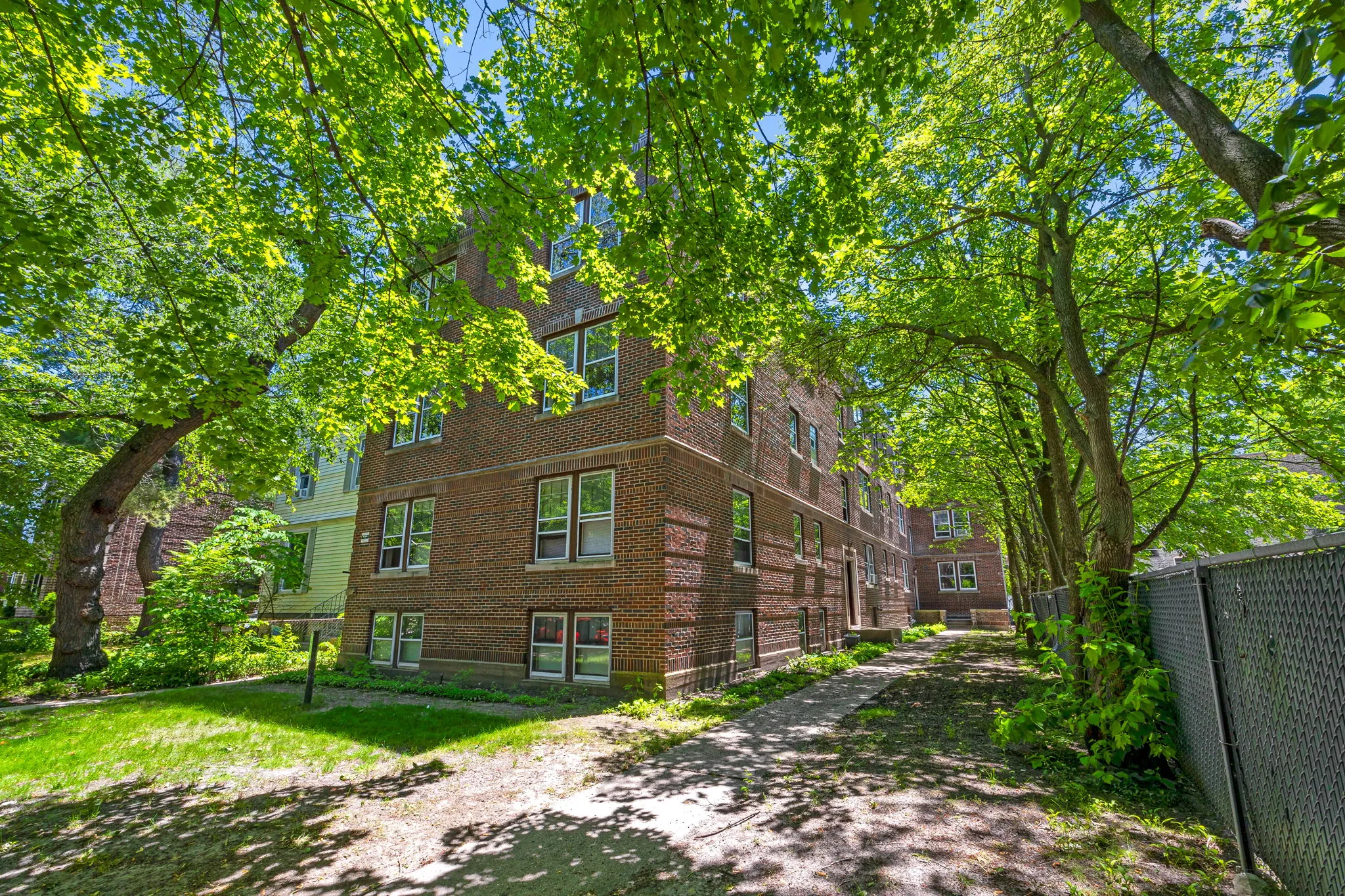 722 REBA PL 60202-In-Unit W/D, Near St. Francis Hospital-unit#001B-Evanston-IL