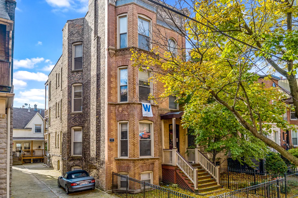 851 W WELLINGTON AVE 60657-unit#02-Chicago-IL