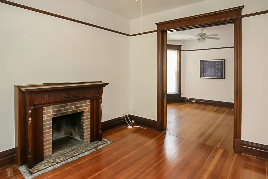 851 W WELLINGTON AVE 60657-unit#02-Chicago-IL