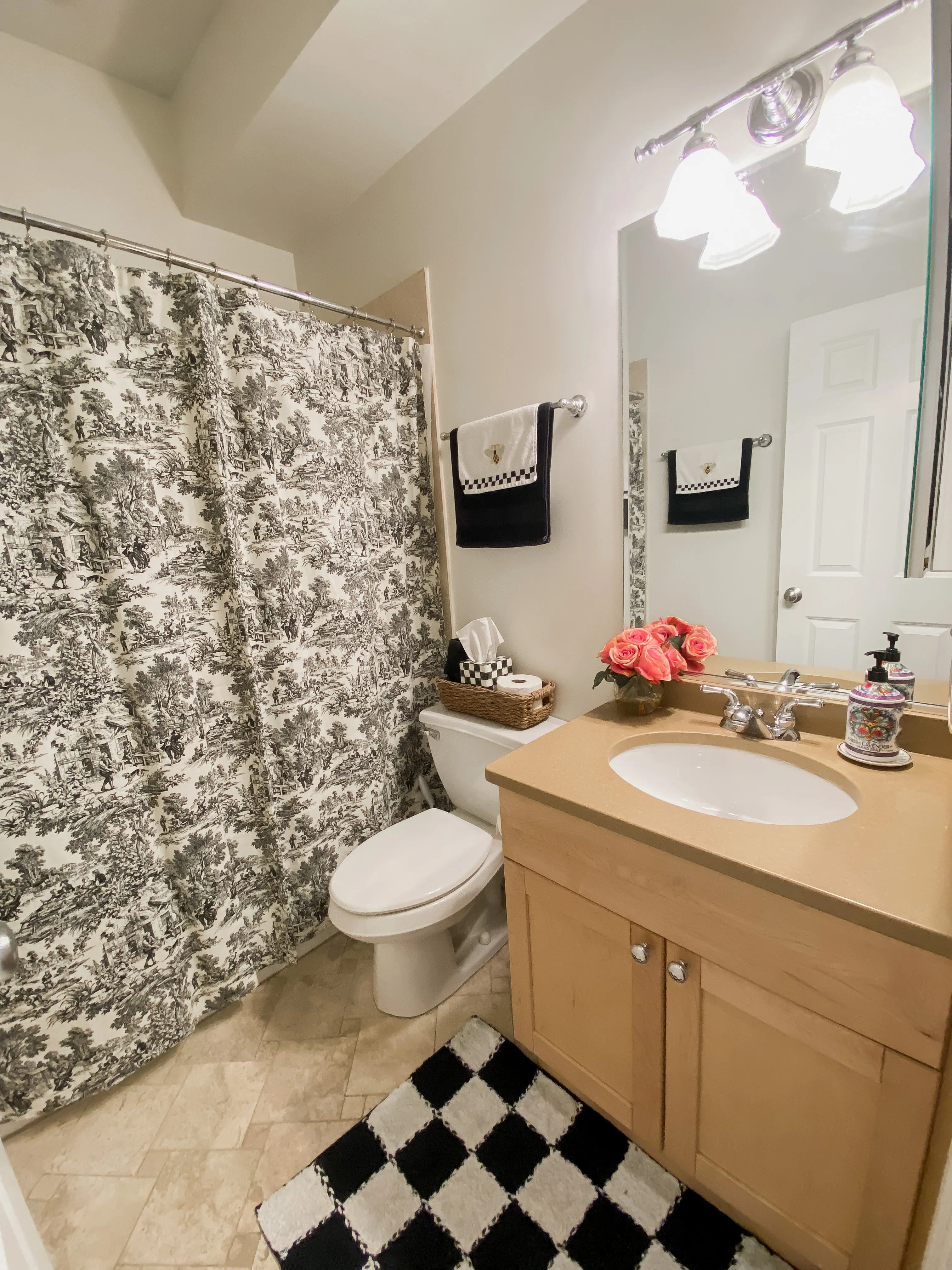 1877 N WINNEBAGO AVE 60647-unit#01-E-Chicago-IL