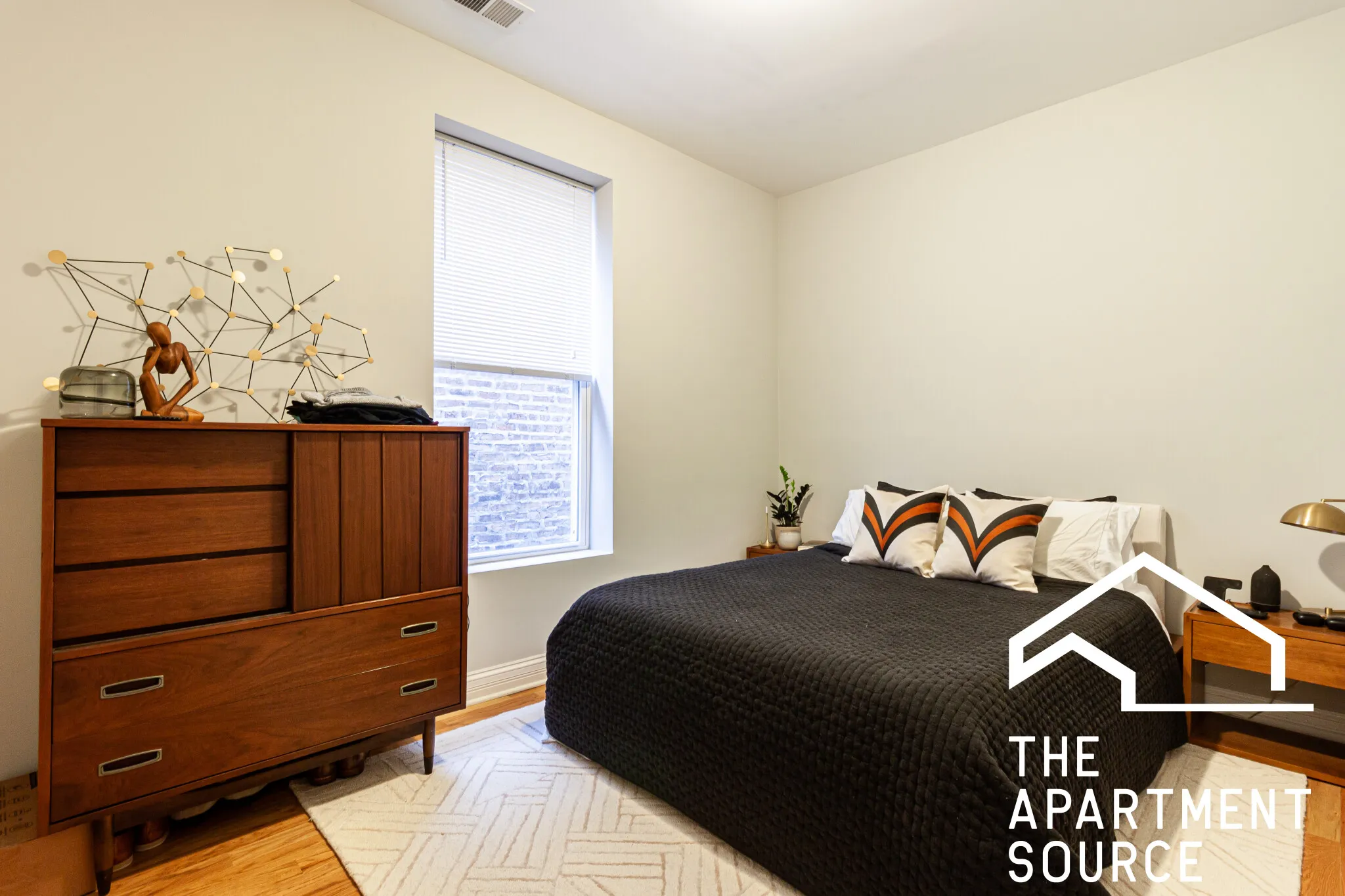 2752 W FULLERTON AVE 60647-unit#2E-Chicago-IL