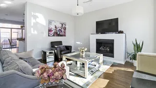 720 W EVERGREEN AVE 60610-Townhouse For Rent-Chicago-IL