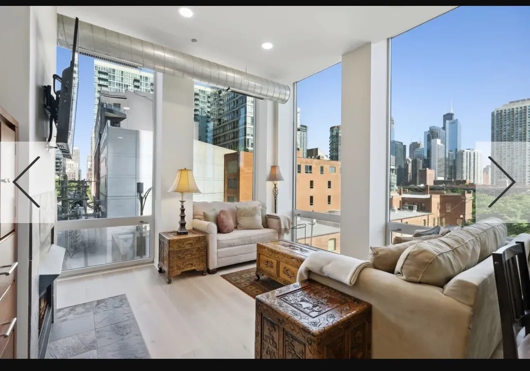 700 N LARRABEE ST 60654-Luxury Skyline & River Views w Balcony-unit#xxx-Chicago-IL