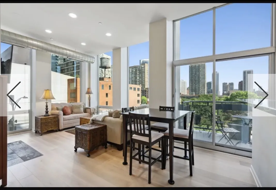700 N LARRABEE ST 60654-Luxury Skyline & River Views w Balcony-unit#xxx-Chicago-IL