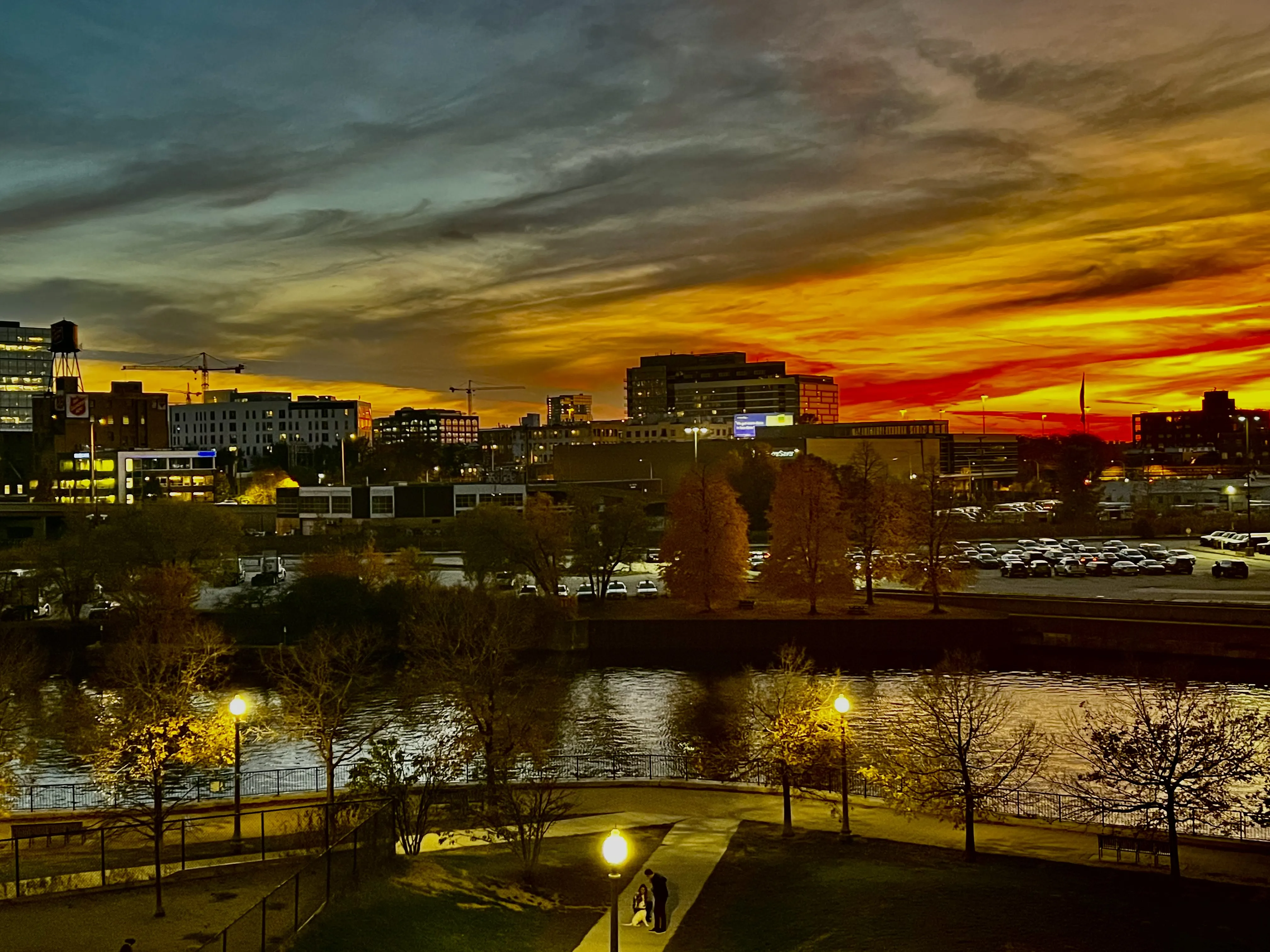 700 N LARRABEE ST 60654-Luxury Skyline & River Views w Balcony-unit#xxx-Chicago-IL