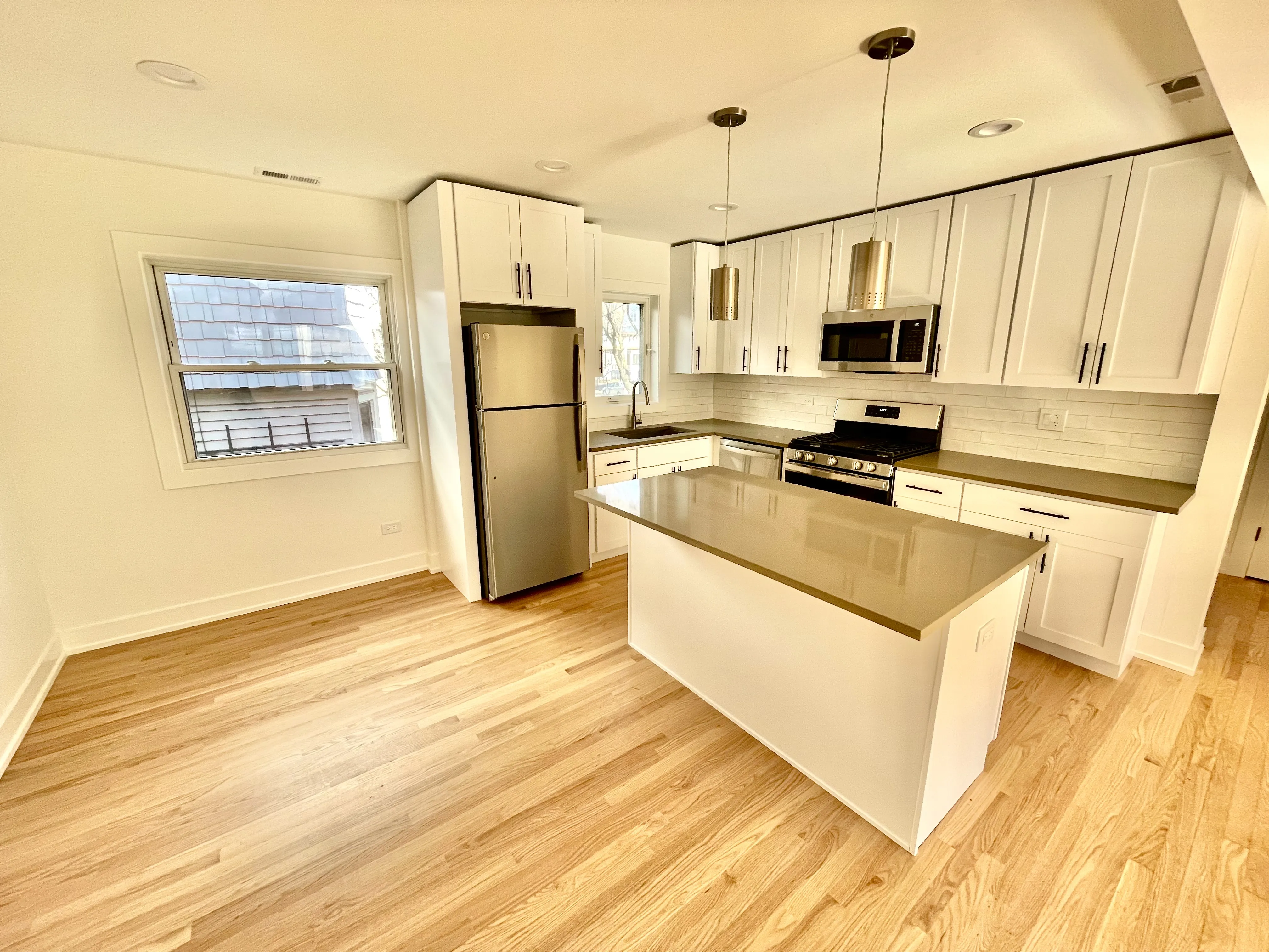 4628 N WINCHESTER AVE 60640-unit#2E-Chicago-IL