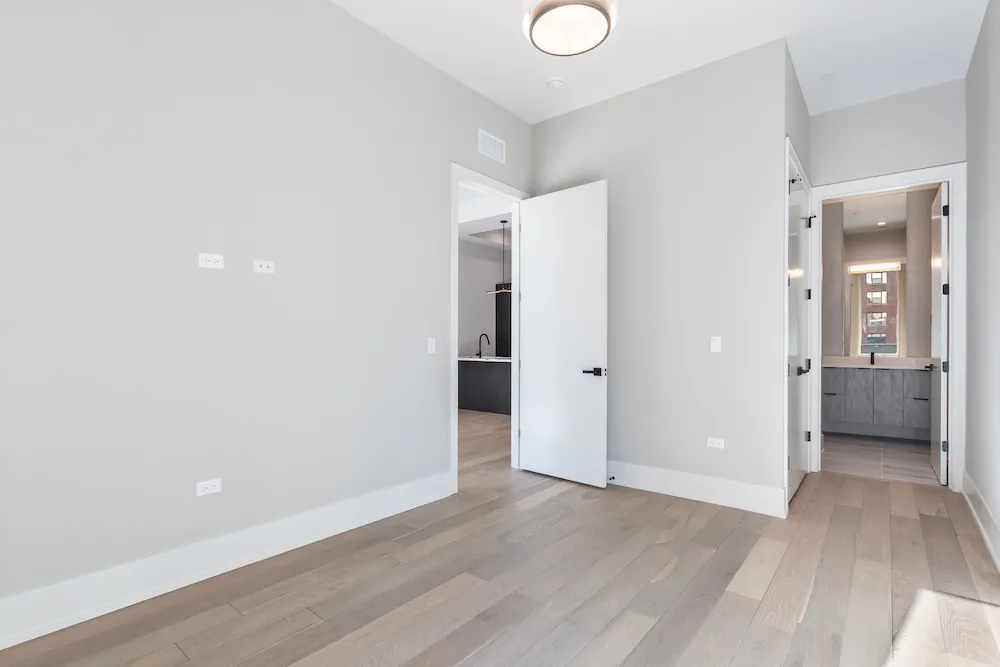 318 W GRAND AVE 60654-318 W Grand -unit#204-Chicago-IL