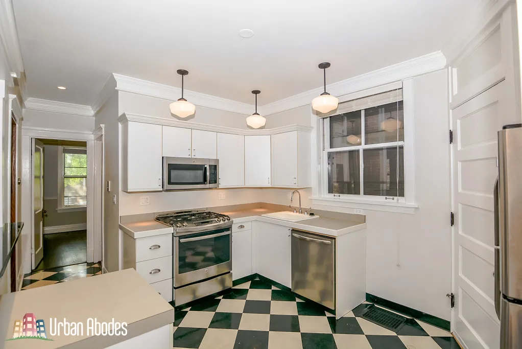 1940 W BERENICE AVE 60613-unit#2-Chicago-IL